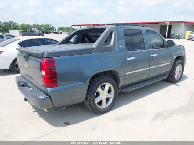 Photo 3 VIN: 3GNTKGE7XCG152638 - CHEVROLET AVALANCHE 1500 