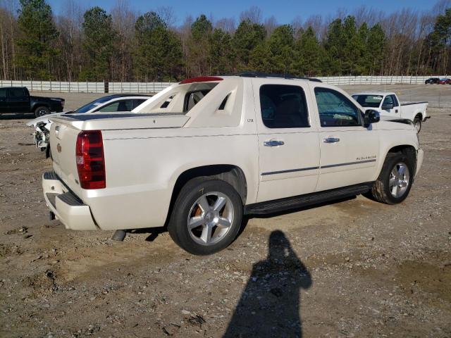 Photo 2 VIN: 3GNTKGE7XCG180178 - CHEVROLET AVALANCHE 