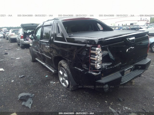 Photo 2 VIN: 3GNTKGE7XDG300188 - CHEVROLET AVALANCHE 