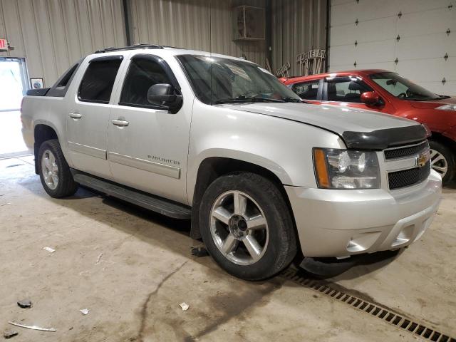 Photo 3 VIN: 3GNVKEE01AG254701 - CHEVROLET AVALANCHE 