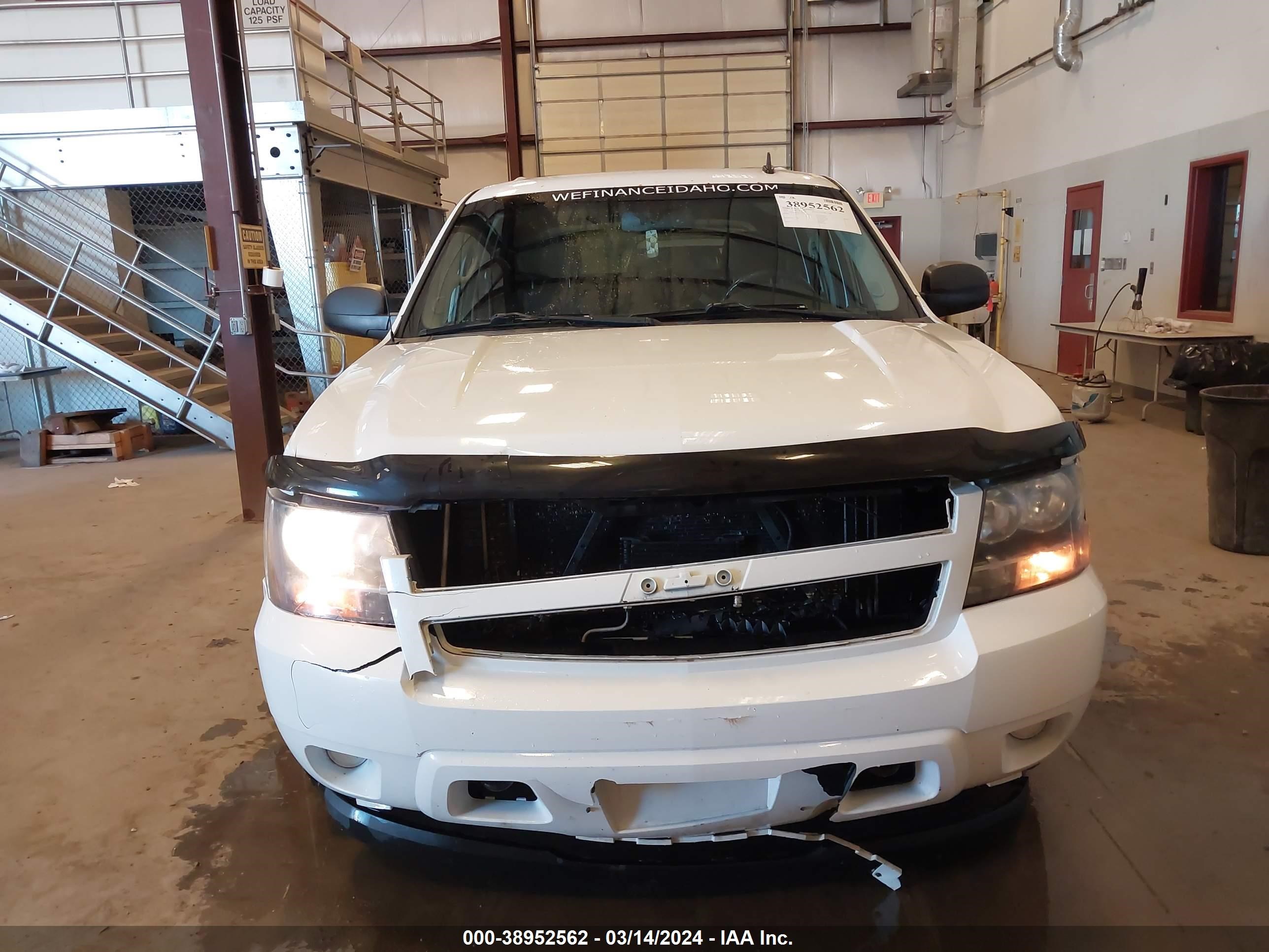 Photo 11 VIN: 3GNVKEE02AG247918 - CHEVROLET AVALANCHE 