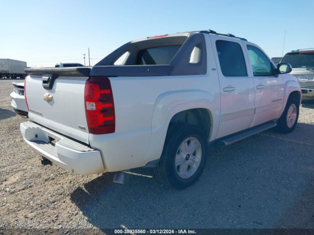 Photo 3 VIN: 3GNVKFE05AG271345 - CHEVROLET AVALANCHE 1500 