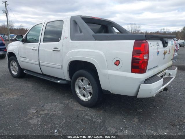 Photo 2 VIN: 3GNVKFE0XAG267436 - CHEVROLET AVALANCHE 1500 