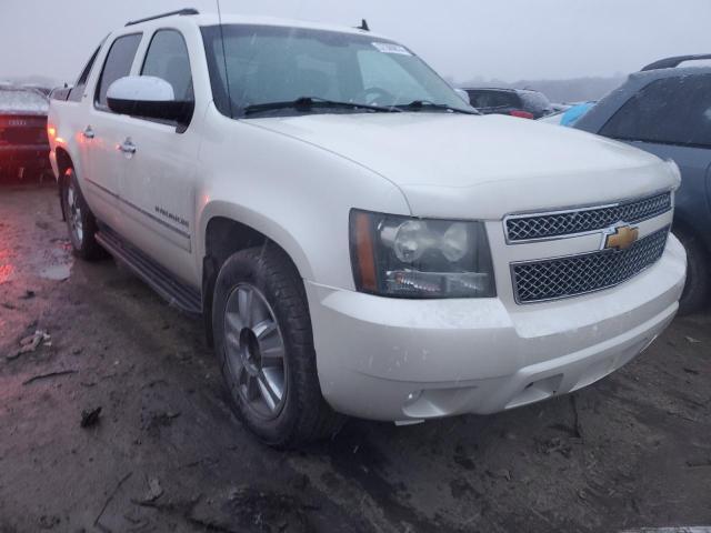 Photo 3 VIN: 3GNVKGE02AG268182 - CHEVROLET AVALANCHE 