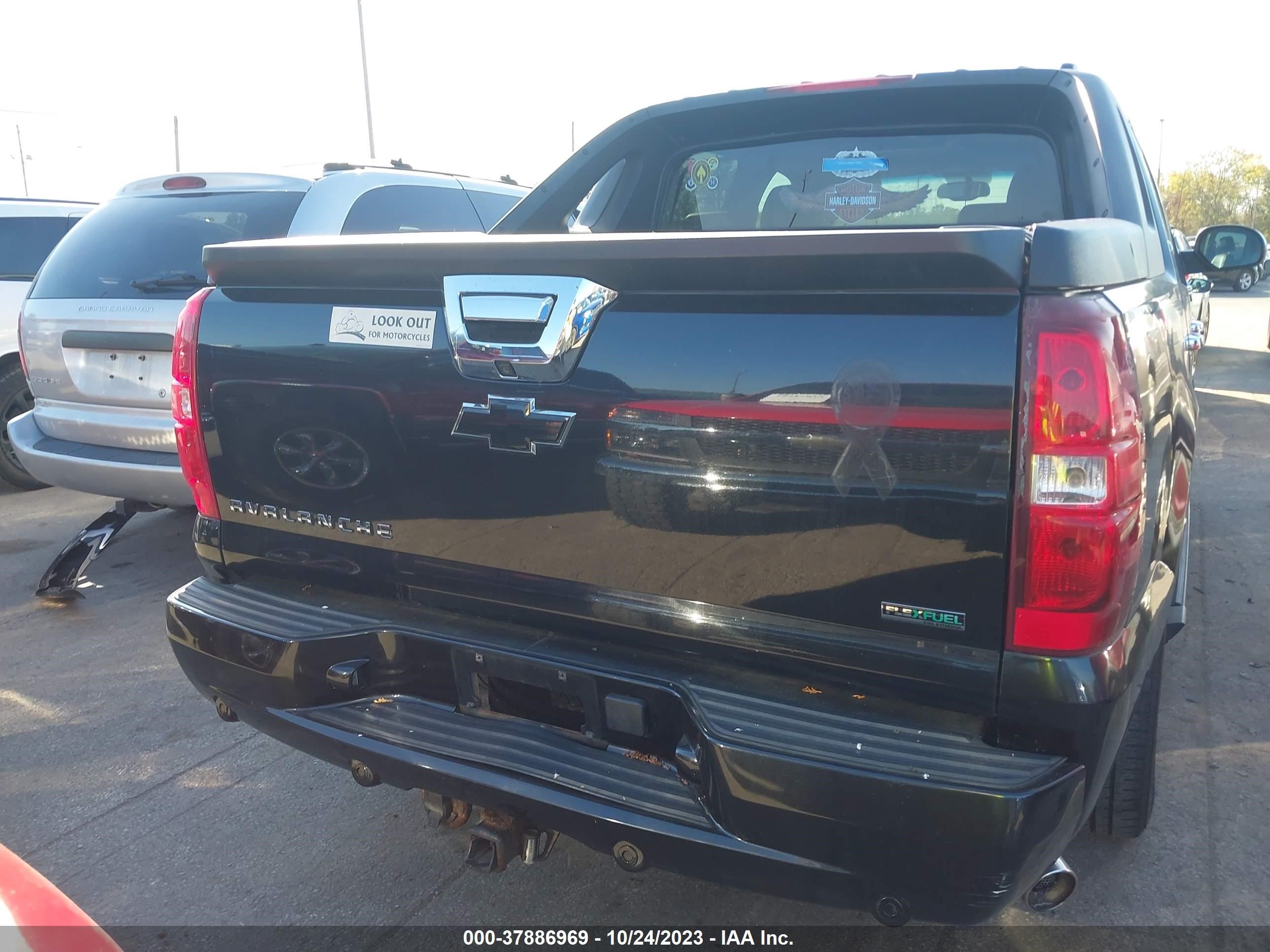 Photo 15 VIN: 3GNVKGE09AG186367 - CHEVROLET AVALANCHE 