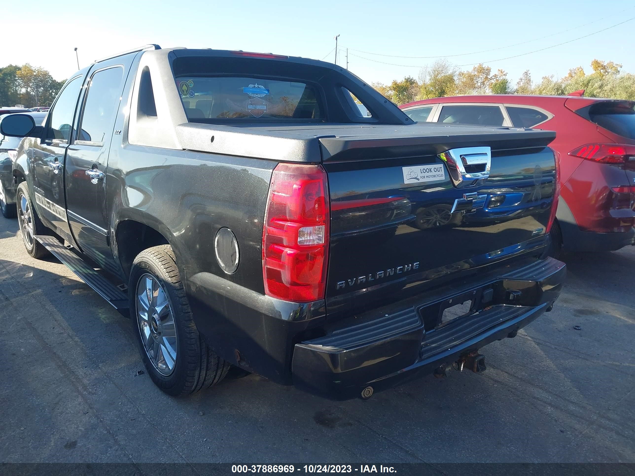 Photo 2 VIN: 3GNVKGE09AG186367 - CHEVROLET AVALANCHE 