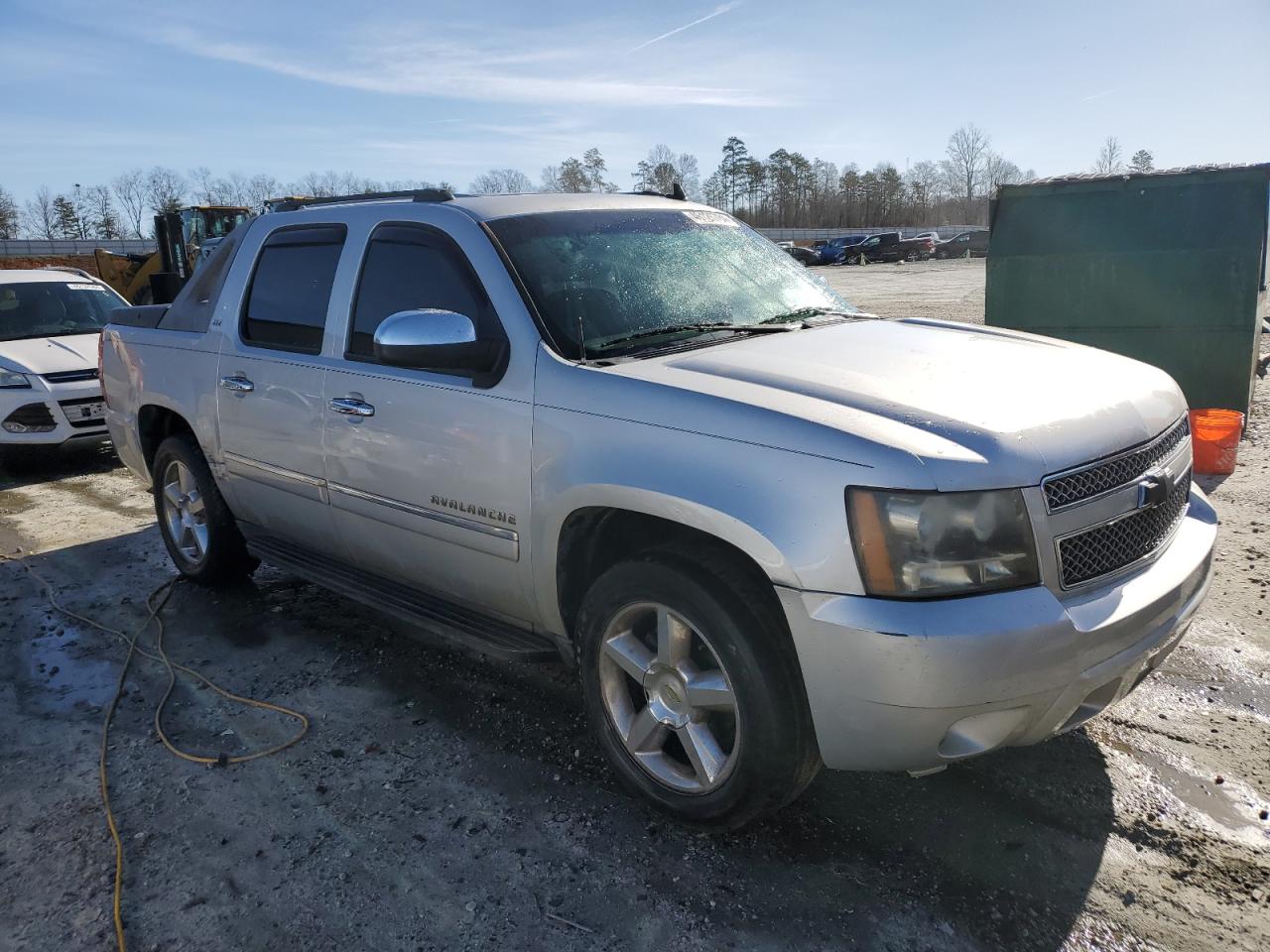 Photo 3 VIN: 3GNVKGE09AG298991 - CHEVROLET AVALANCHE 