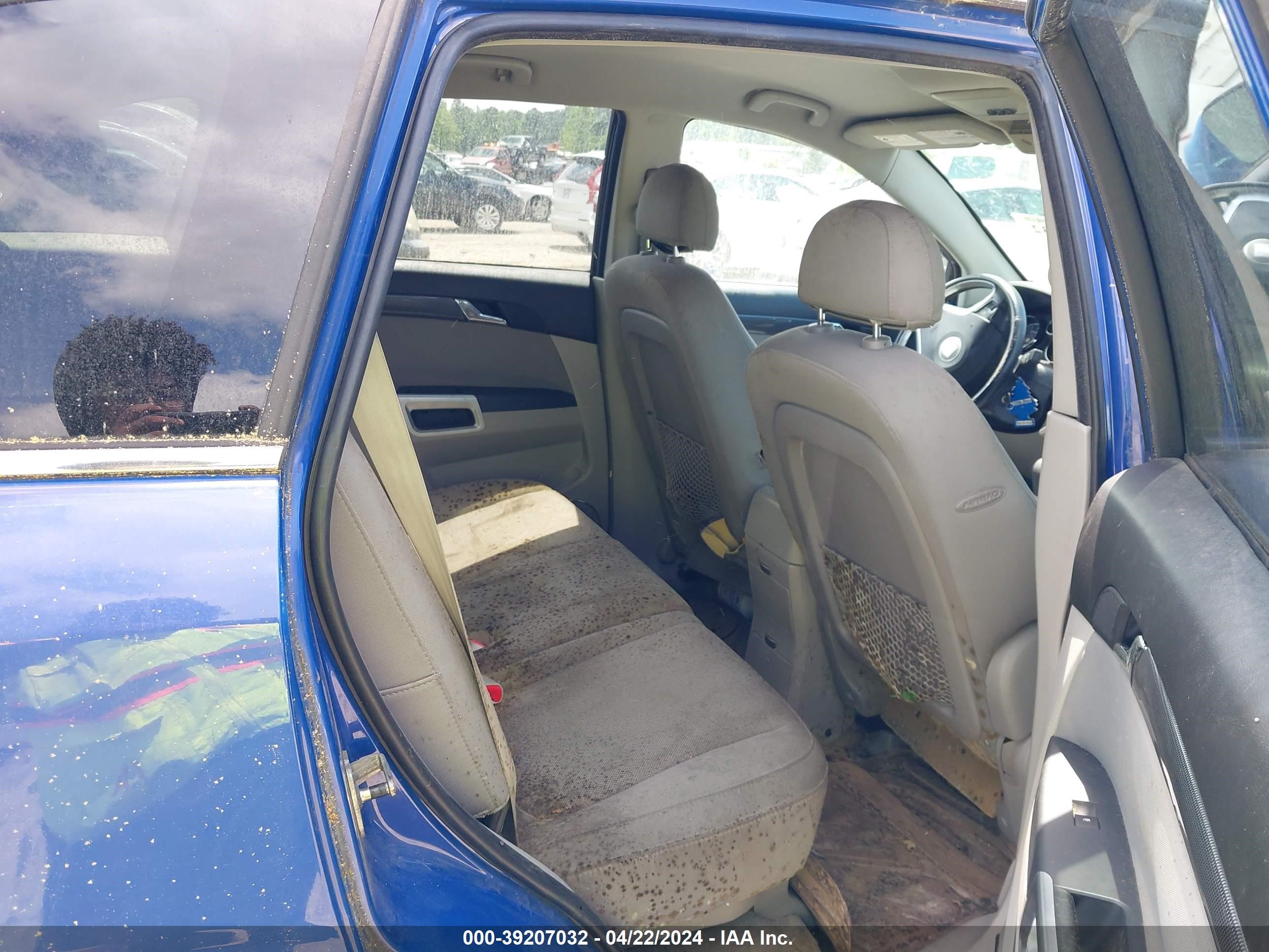 Photo 7 VIN: 3GSCL93Z98S713264 - SATURN VUE 