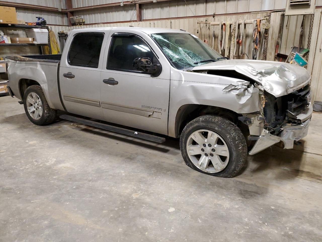 Photo 3 VIN: 3GTEC13007G512328 - GMC SIERRA 