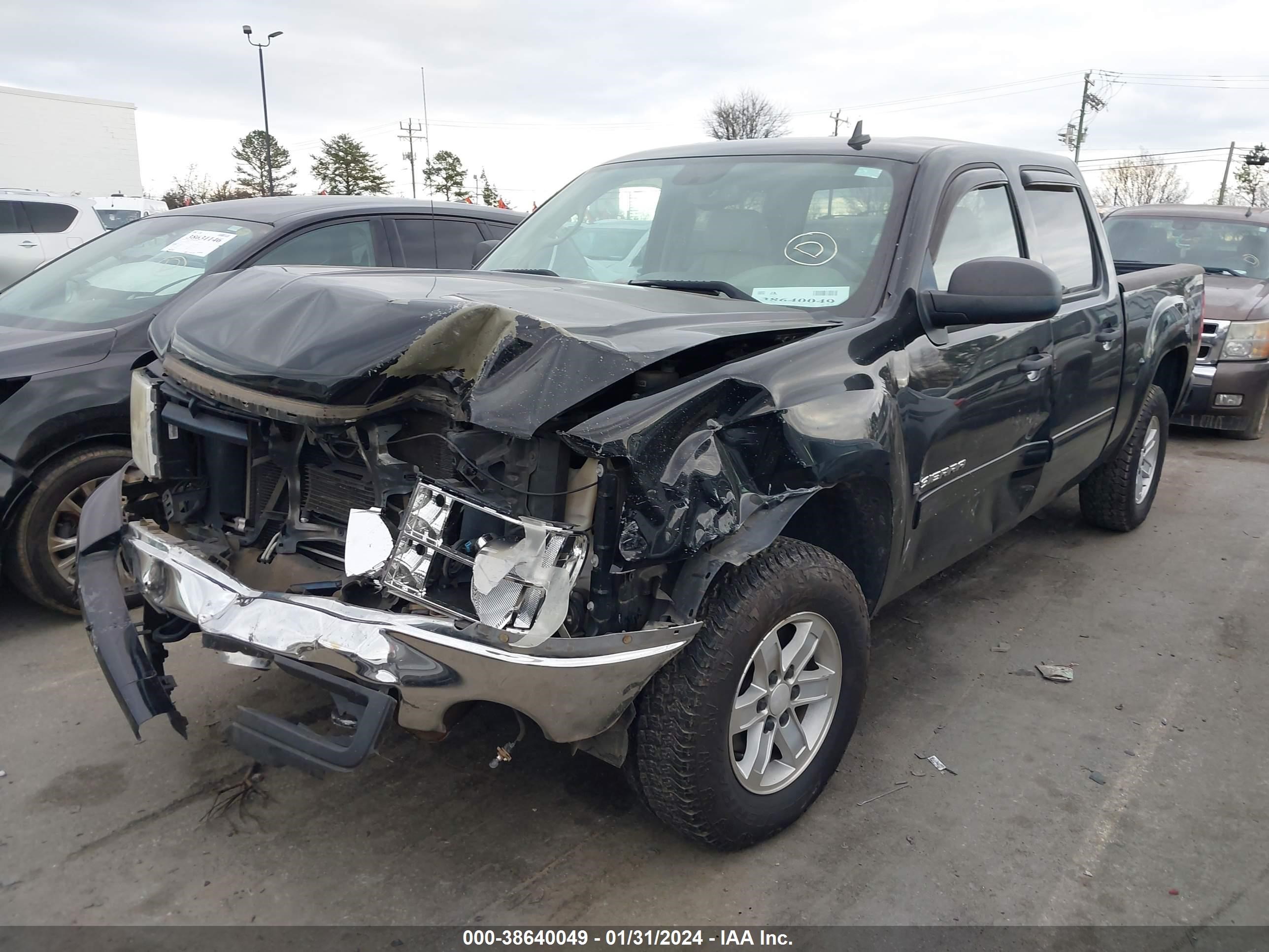 Photo 1 VIN: 3GTEC13J18G220648 - GMC SIERRA 