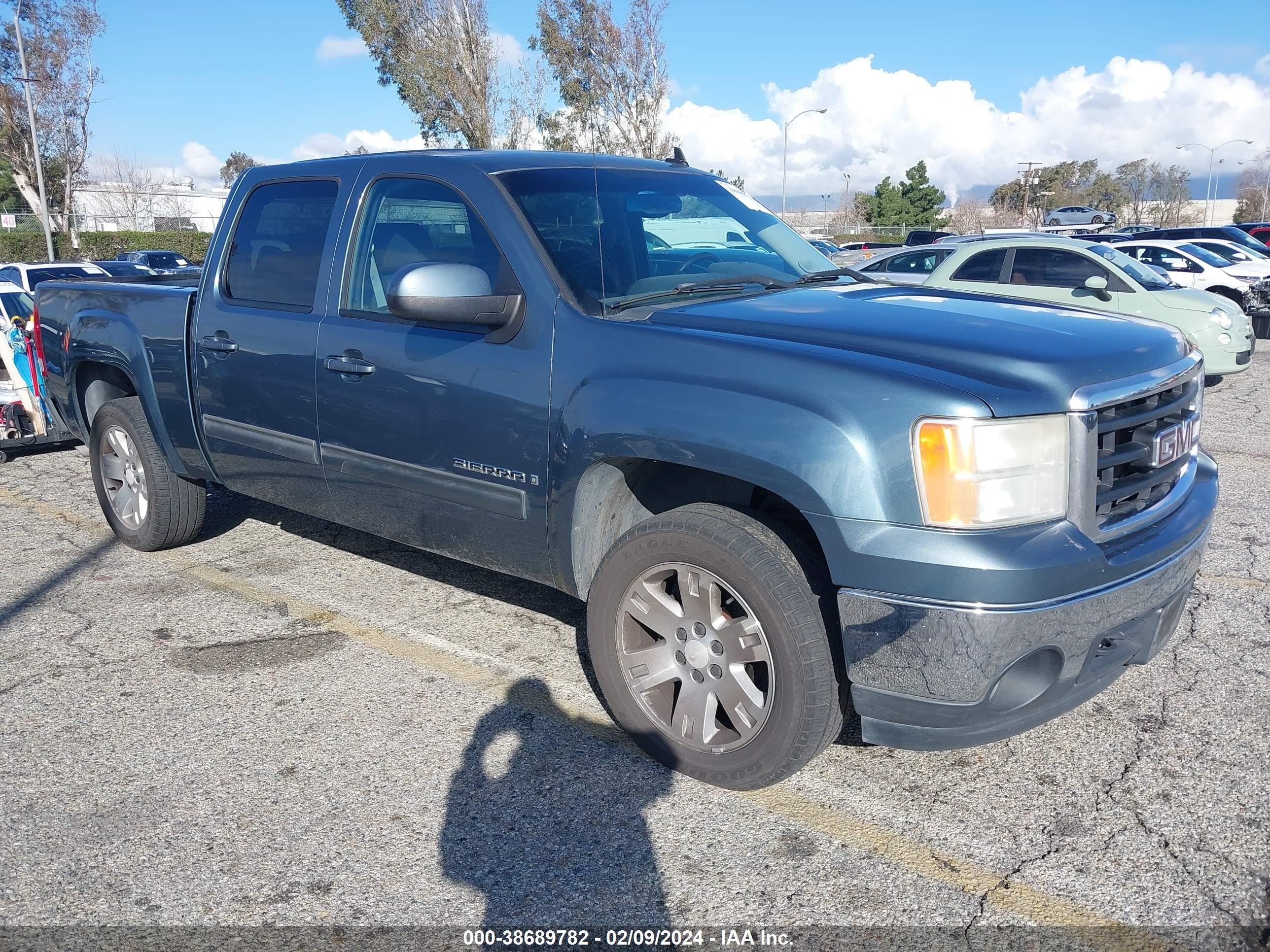 Photo 0 VIN: 3GTEC13J28G213546 - GMC SIERRA 