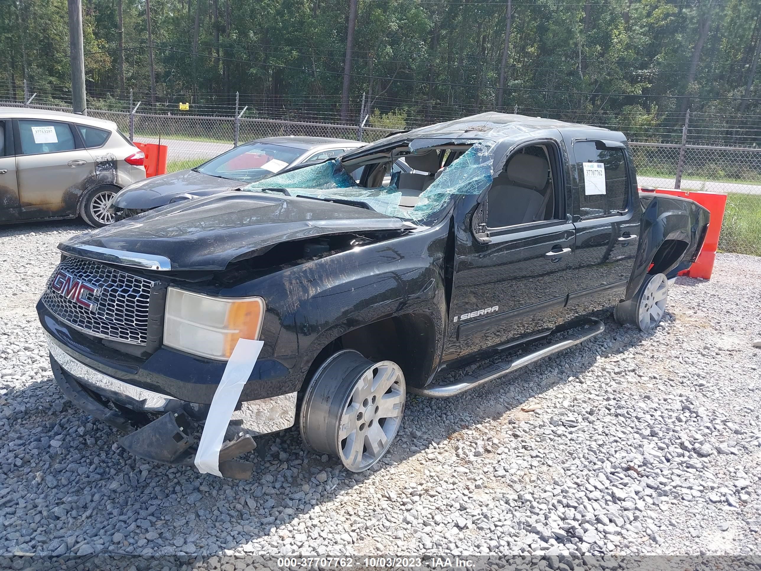 Photo 1 VIN: 3GTEC13J28G313873 - GMC SIERRA 