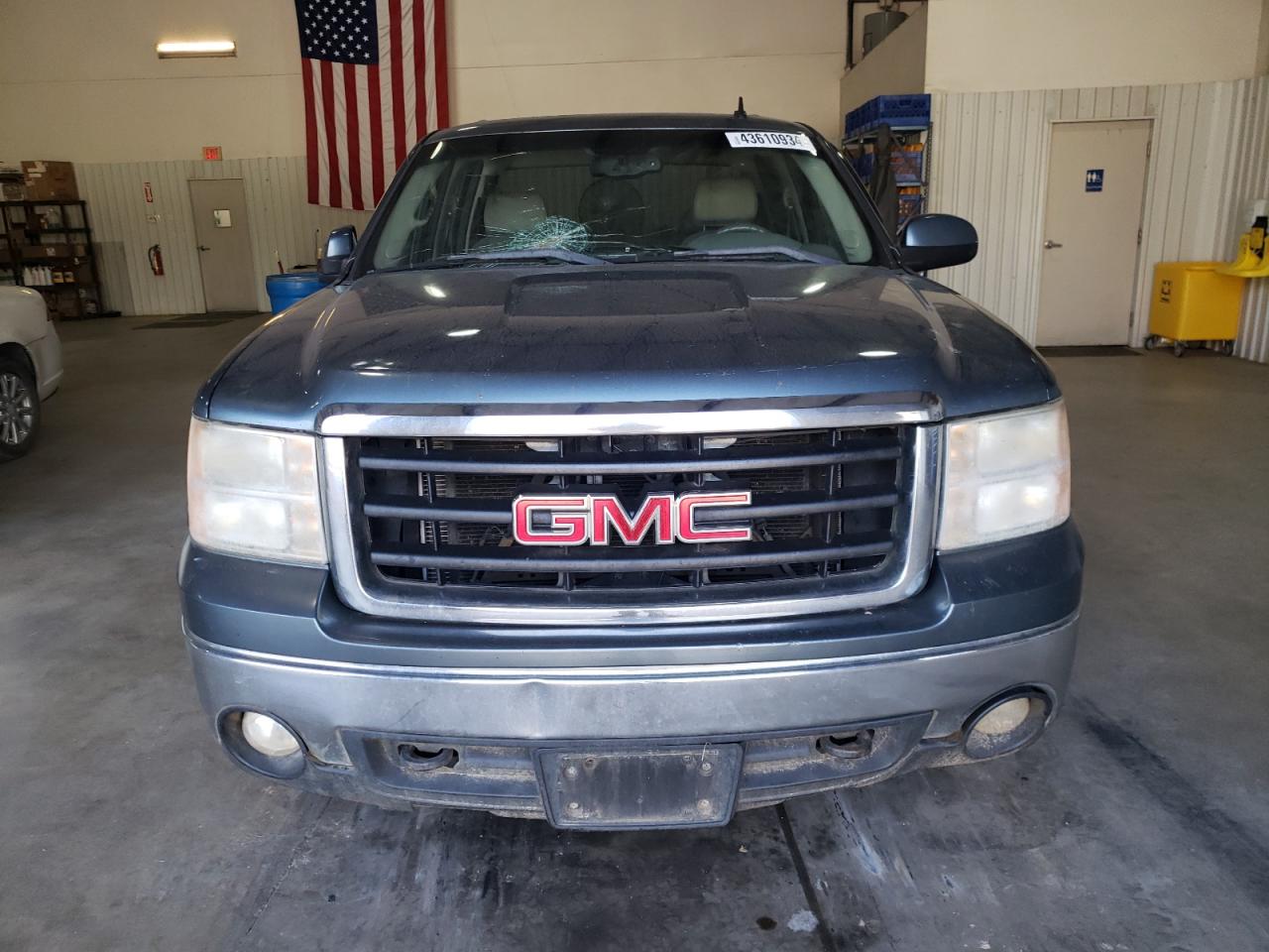 Photo 4 VIN: 3GTEC13J78G258918 - GMC SIERRA 