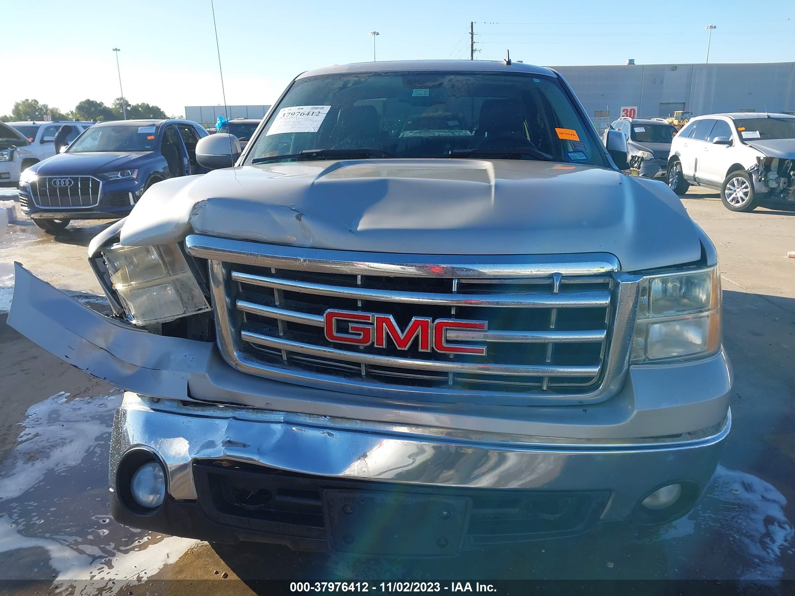 Photo 11 VIN: 3GTEC13J97G508156 - GMC SIERRA 