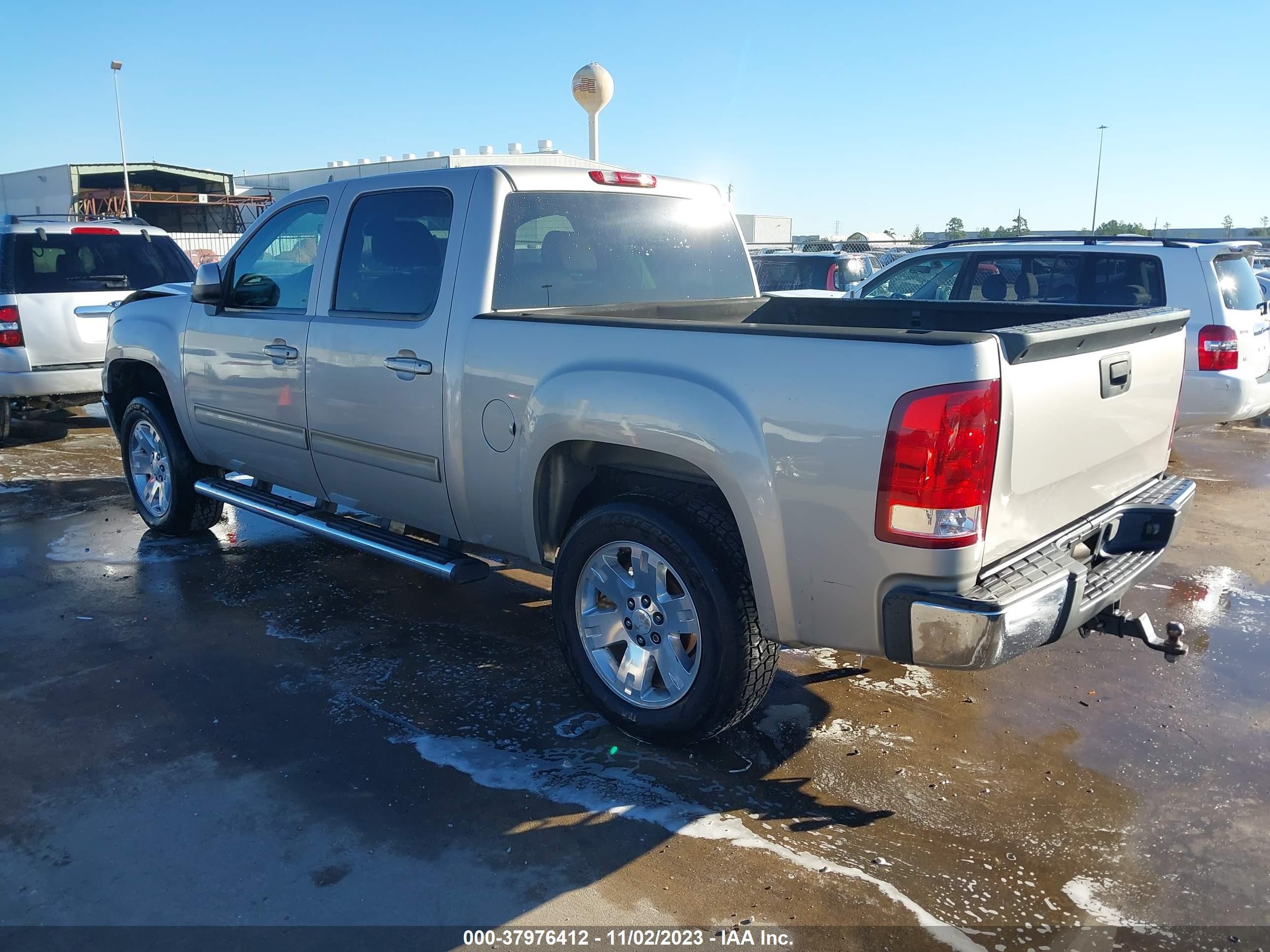 Photo 2 VIN: 3GTEC13J97G508156 - GMC SIERRA 