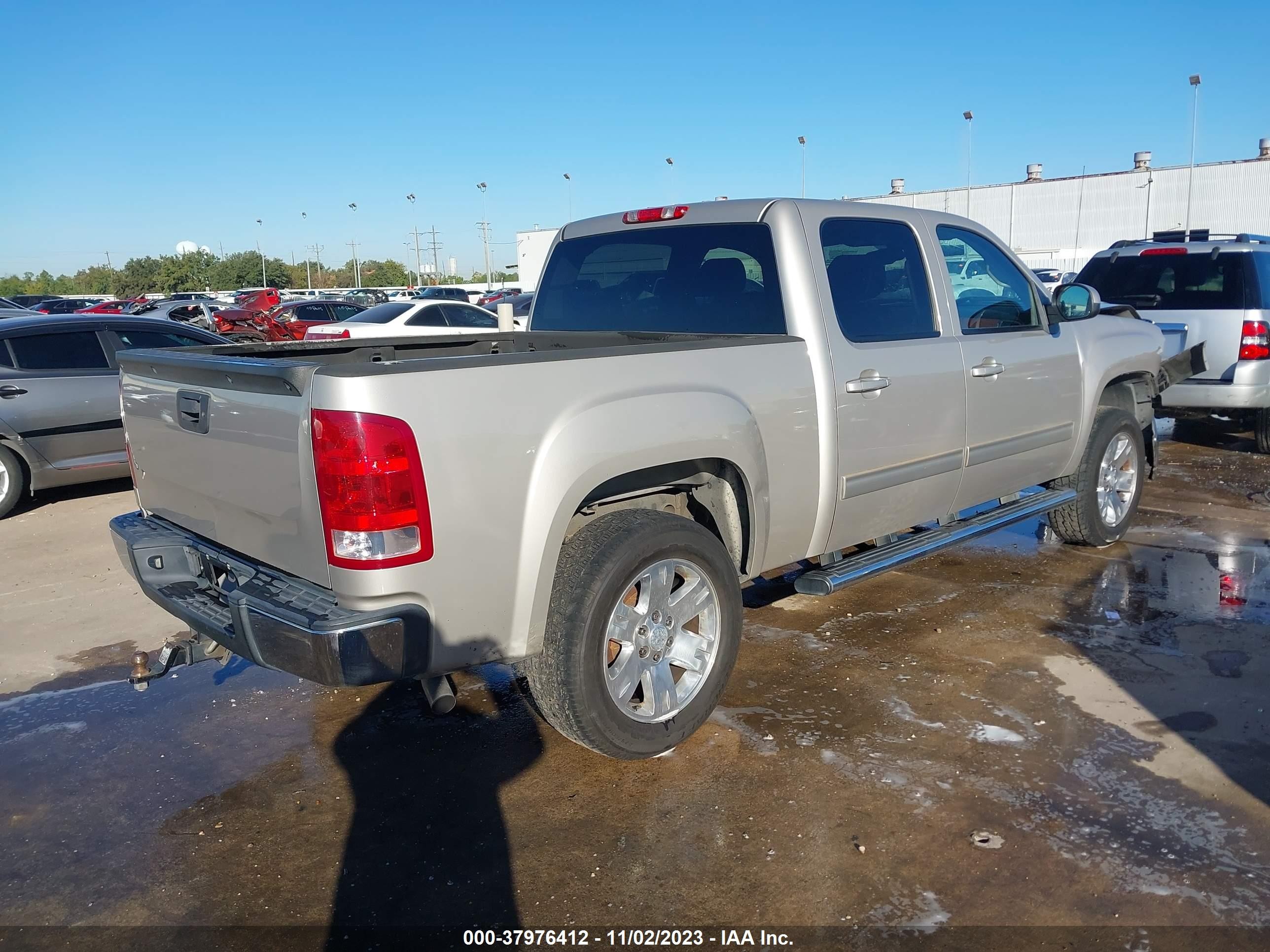 Photo 3 VIN: 3GTEC13J97G508156 - GMC SIERRA 