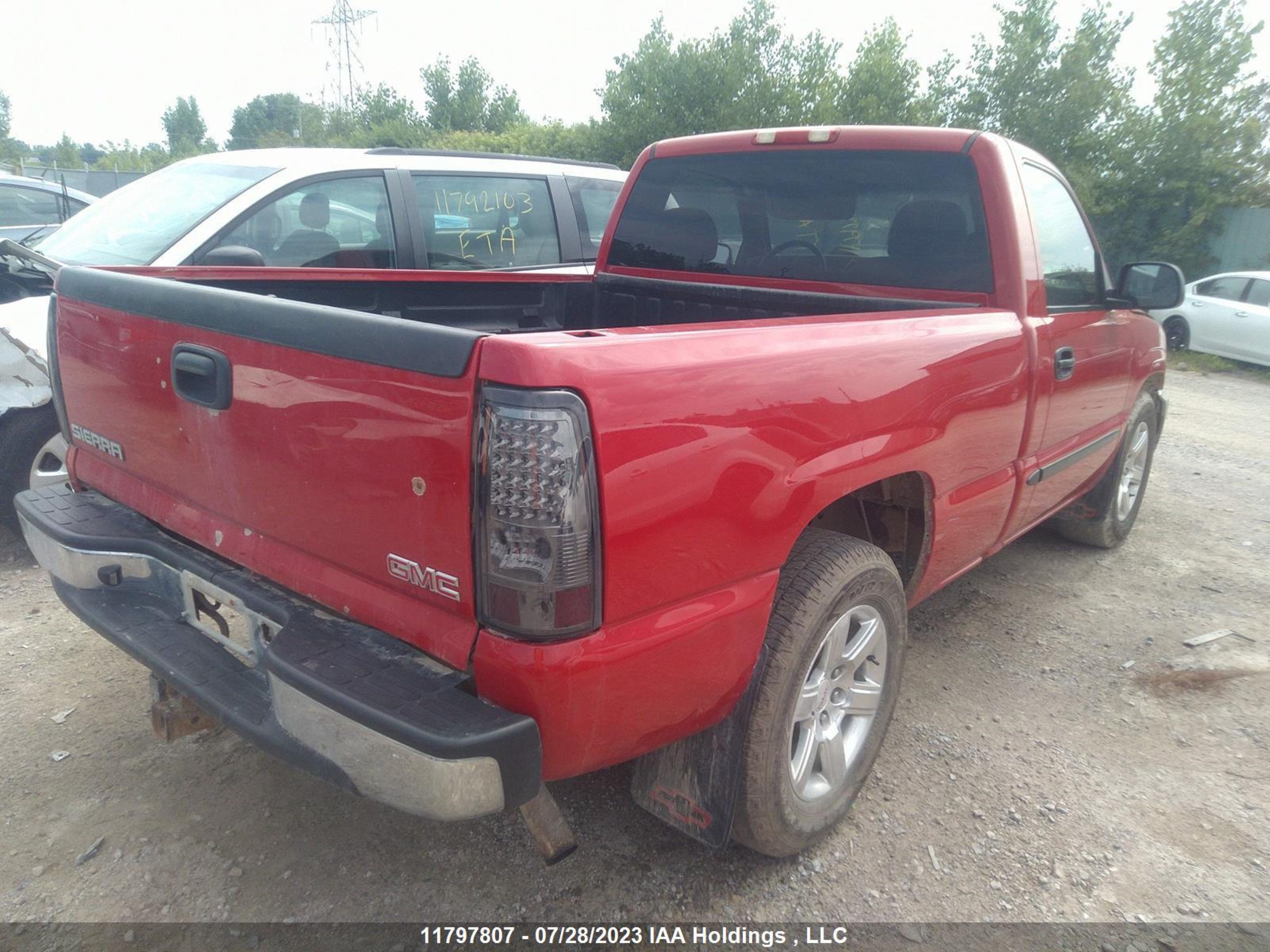 Photo 3 VIN: 3GTEC14V37G166382 - GMC SIERRA 