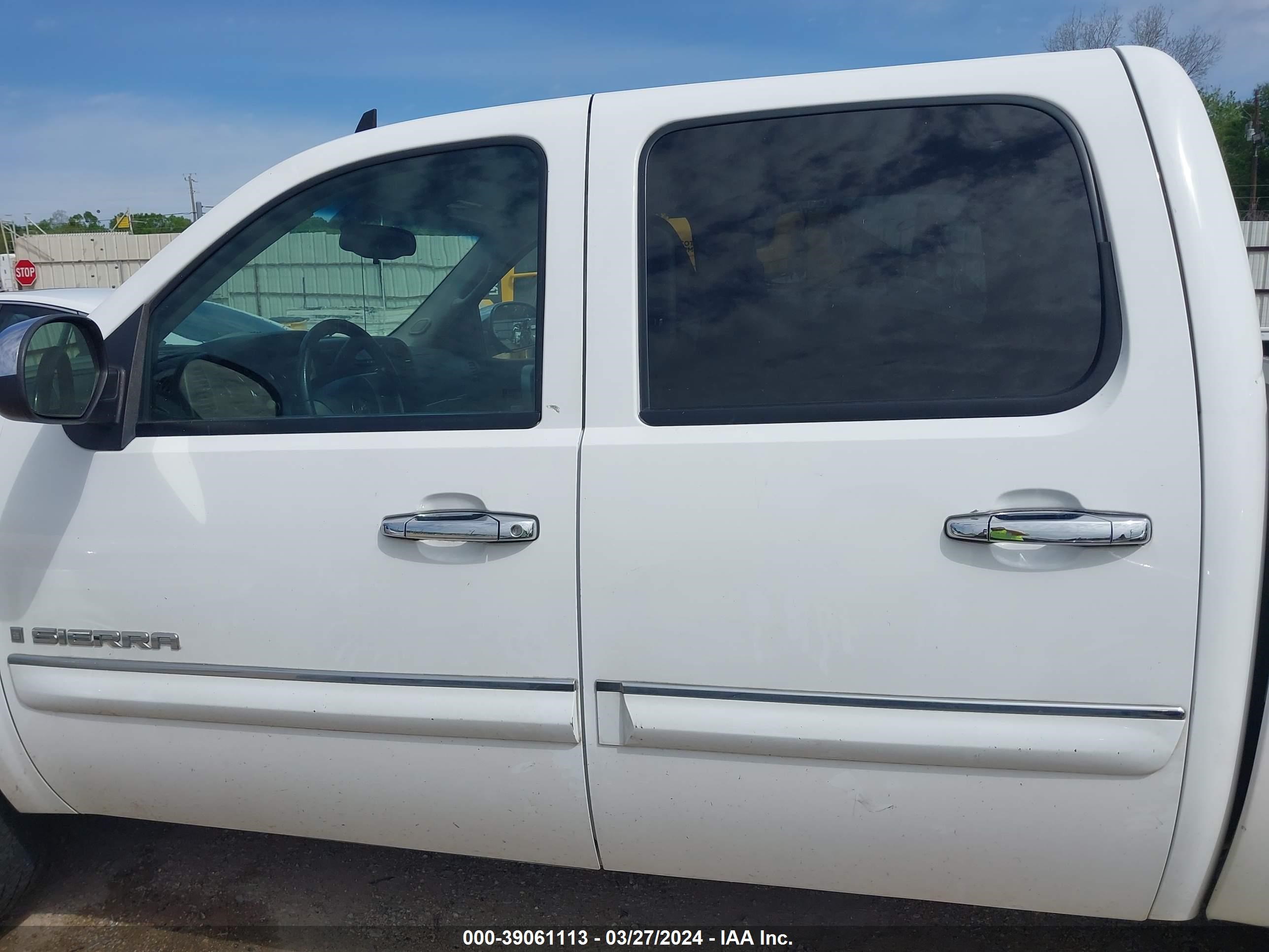 Photo 14 VIN: 3GTEC230X9G279664 - GMC SIERRA 