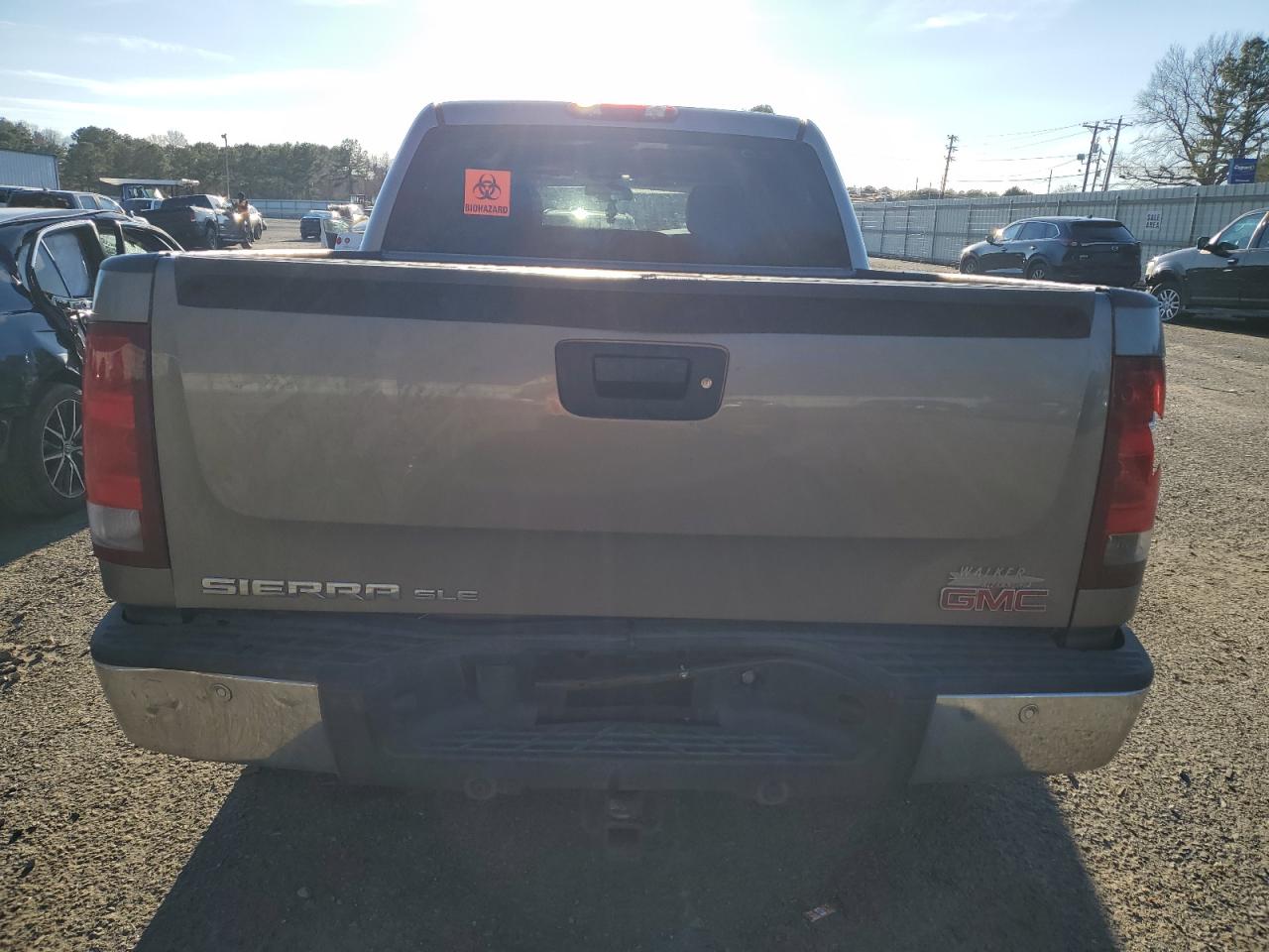 Photo 5 VIN: 3GTEC23J49G223261 - GMC SIERRA 