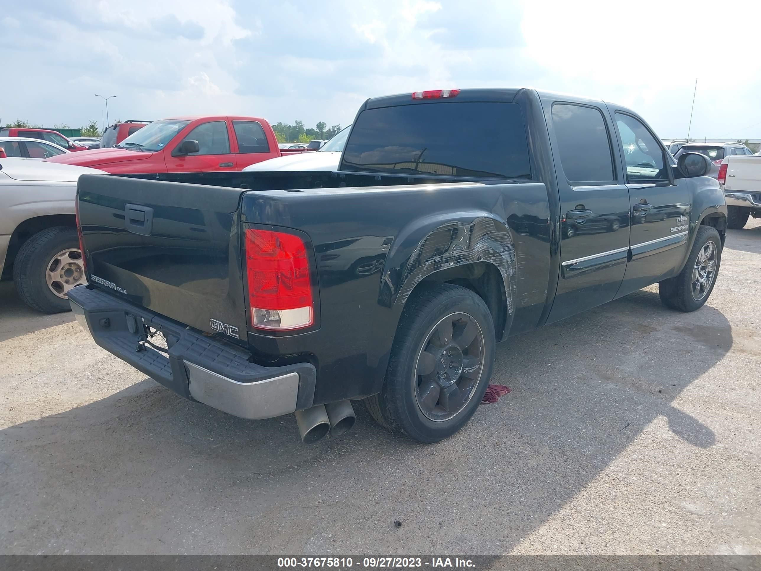 Photo 3 VIN: 3GTEC23J79G231824 - GMC SIERRA 