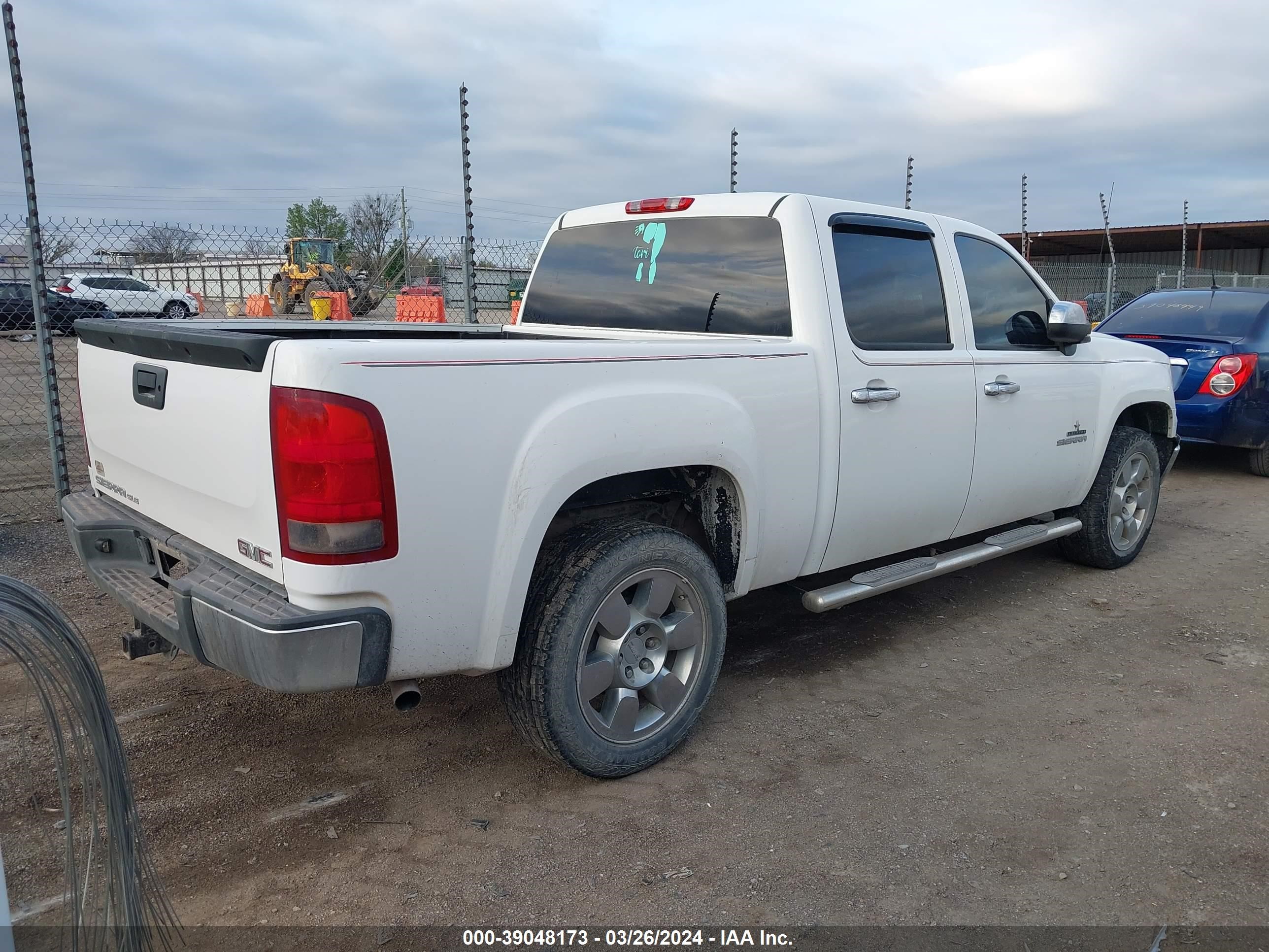 Photo 3 VIN: 3GTEC23J99G284881 - GMC SIERRA 