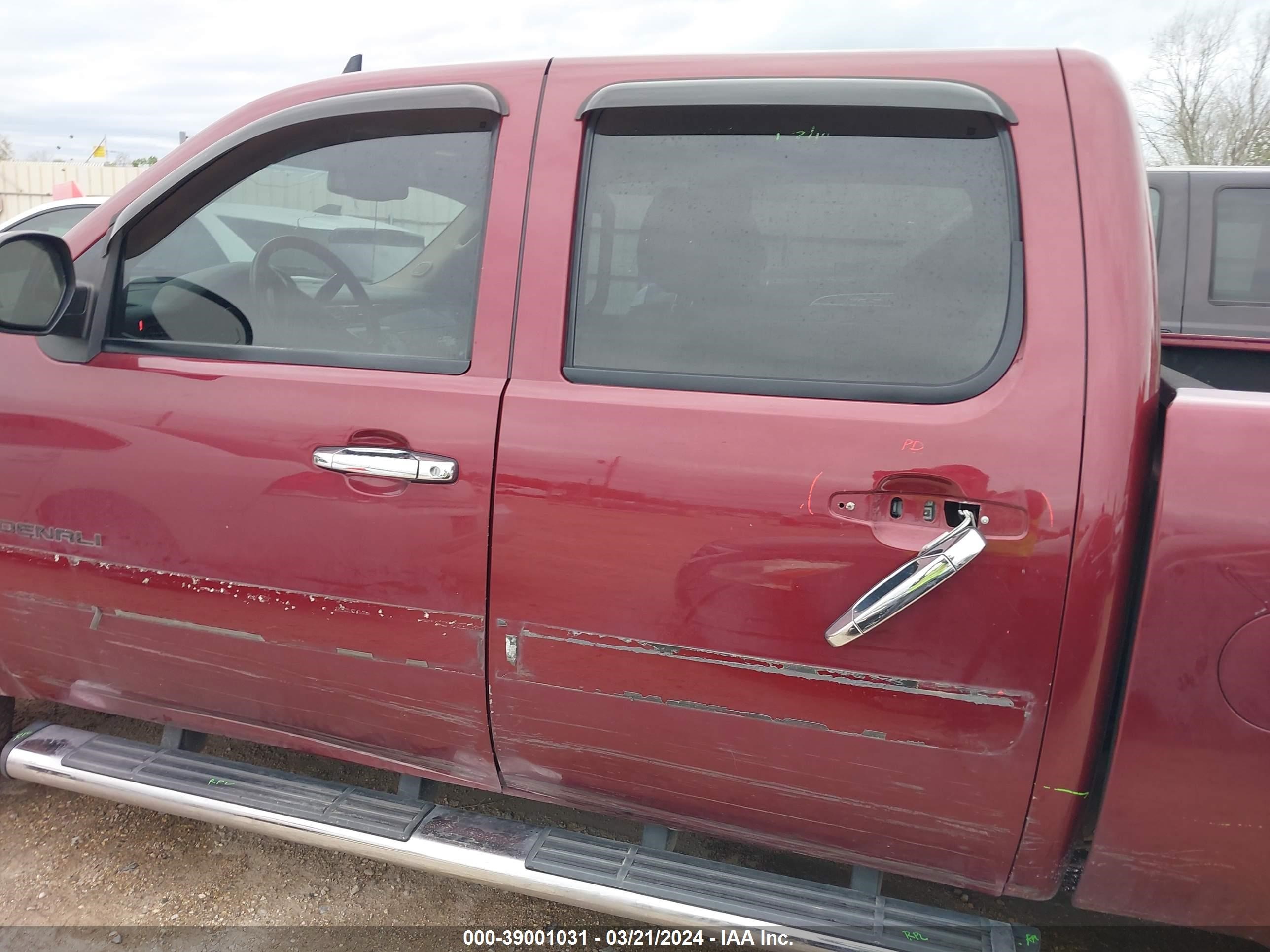 Photo 14 VIN: 3GTEK03209G199816 - GMC SIERRA 