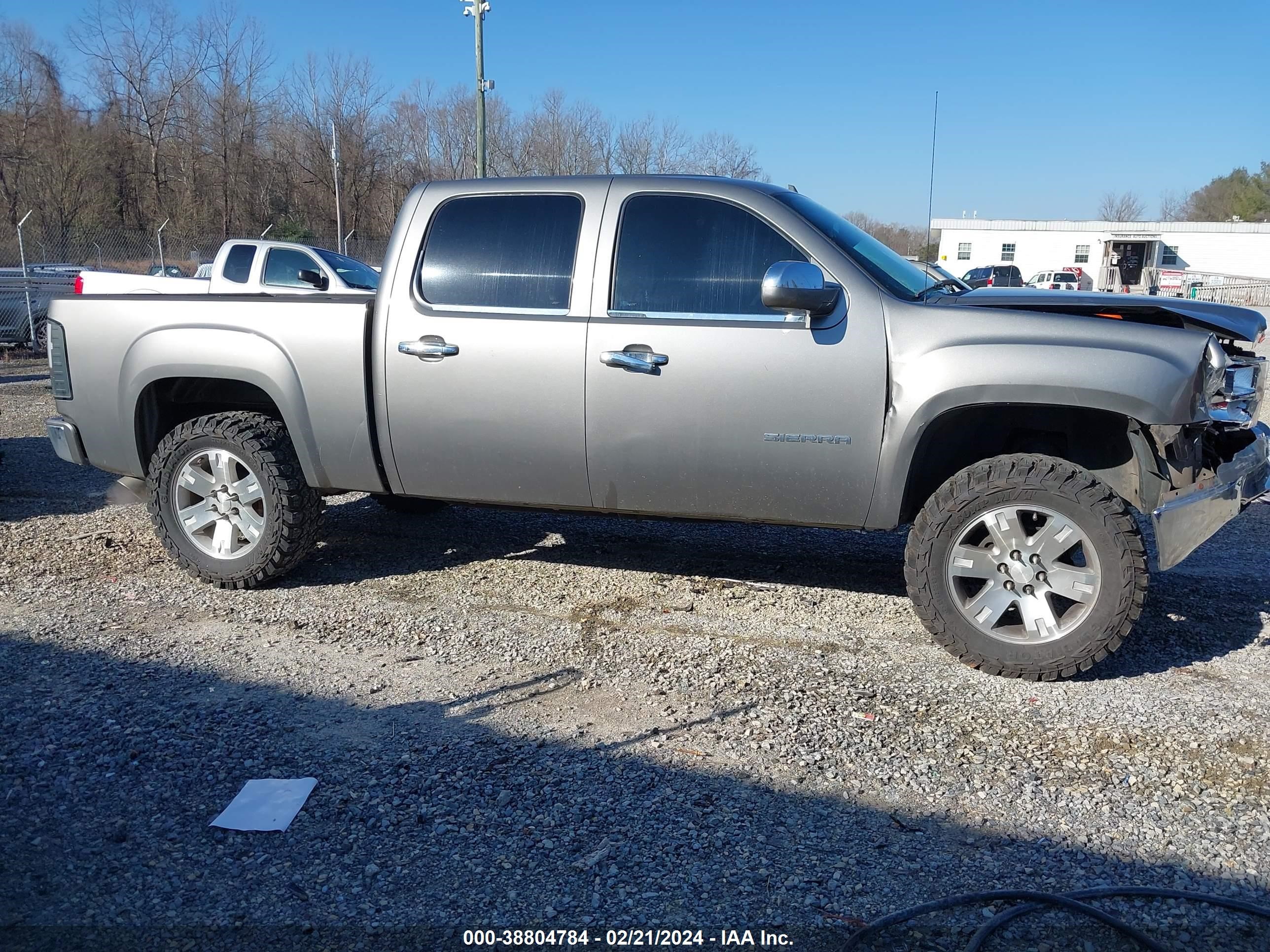 Photo 12 VIN: 3GTEK13J28G247795 - GMC SIERRA 