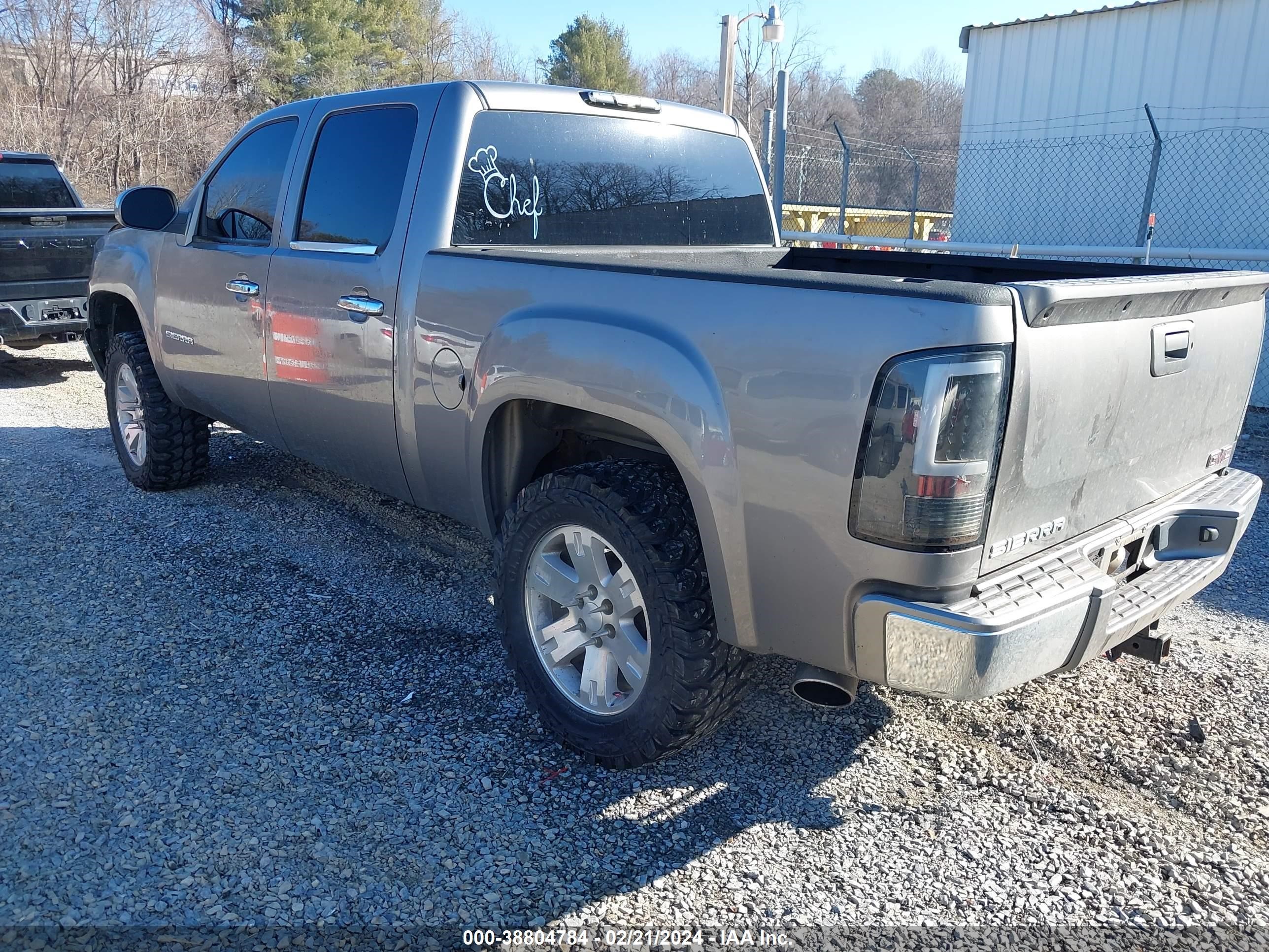 Photo 2 VIN: 3GTEK13J28G247795 - GMC SIERRA 