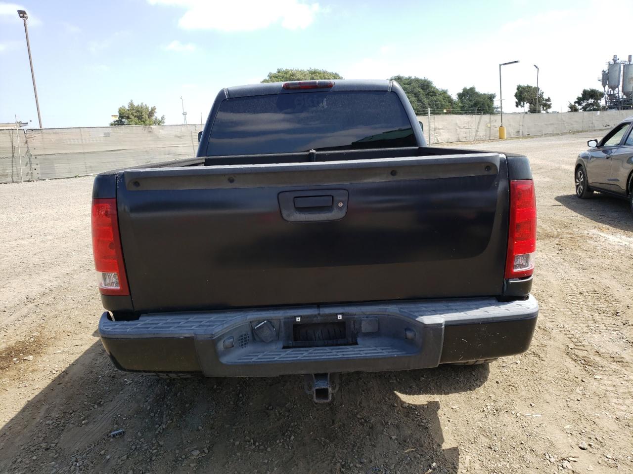 Photo 5 VIN: 3GTEK13M07G525523 - GMC SIERRA 