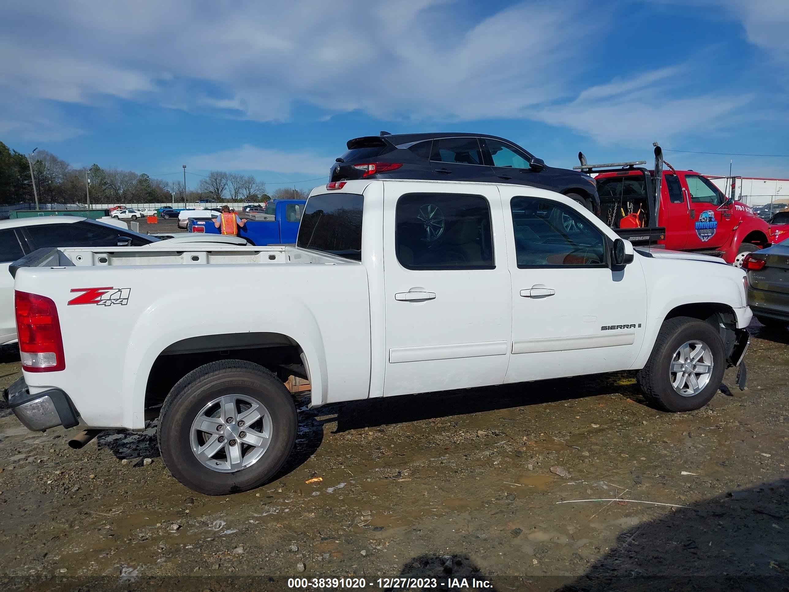 Photo 12 VIN: 3GTEK13M08G102944 - GMC SIERRA 