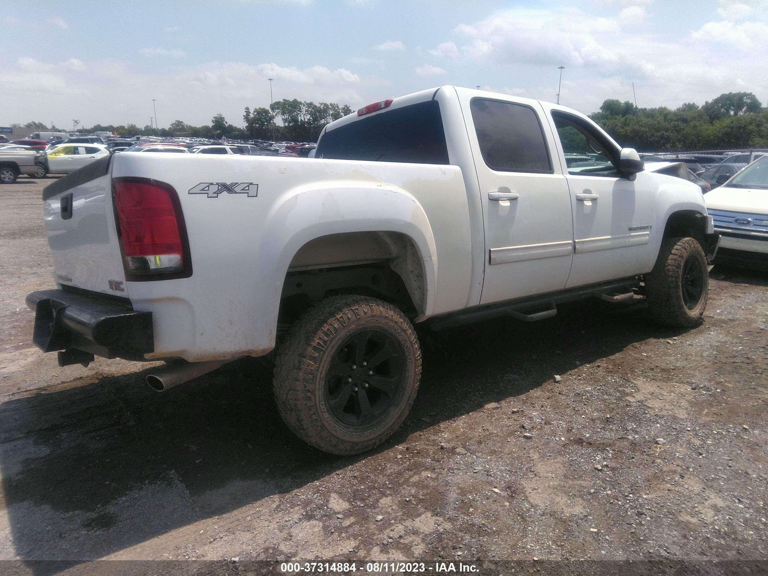 Photo 3 VIN: 3GTEK13M38G121021 - GMC SIERRA 