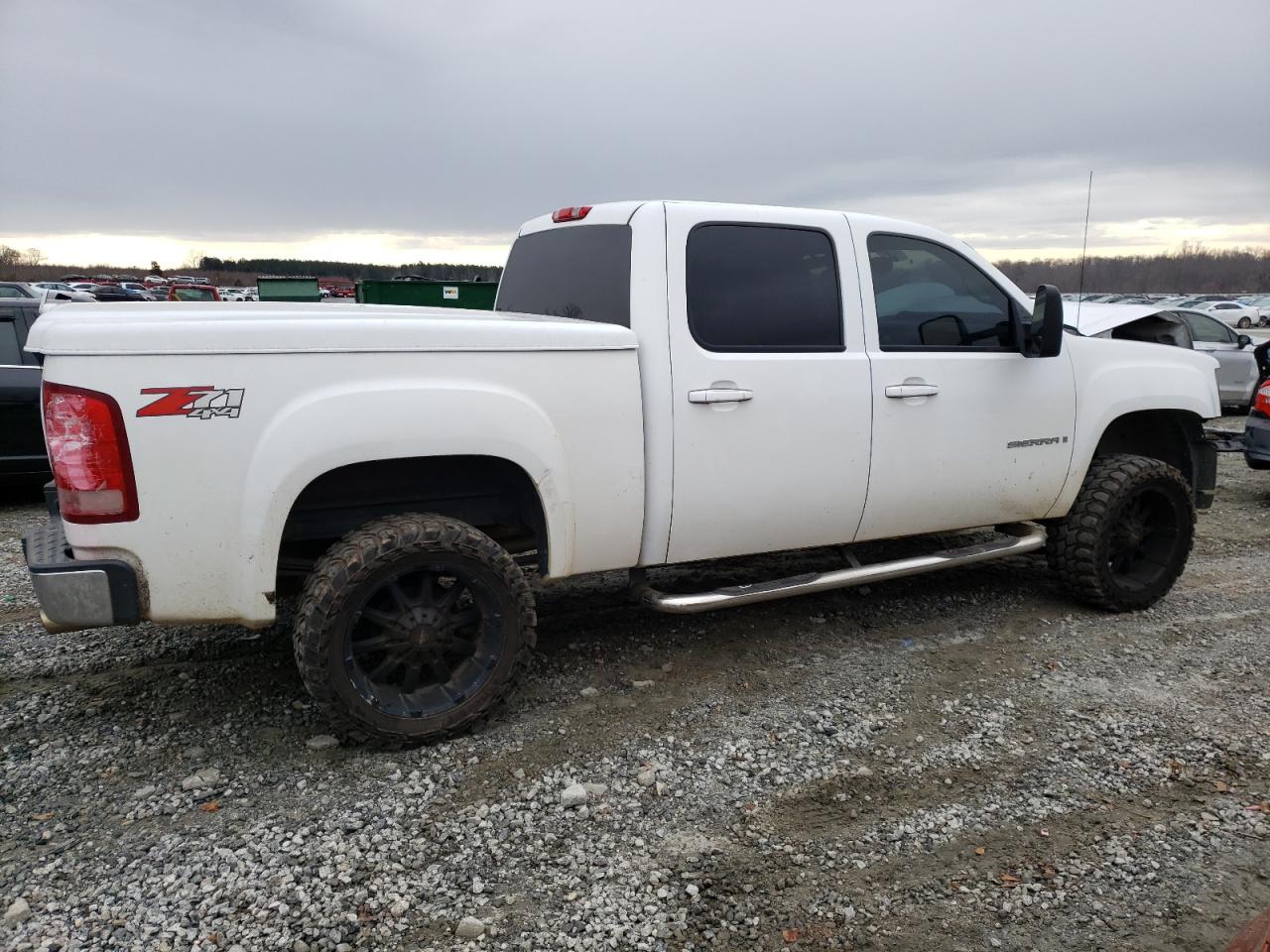 Photo 2 VIN: 3GTEK13M88G101024 - GMC SIERRA 