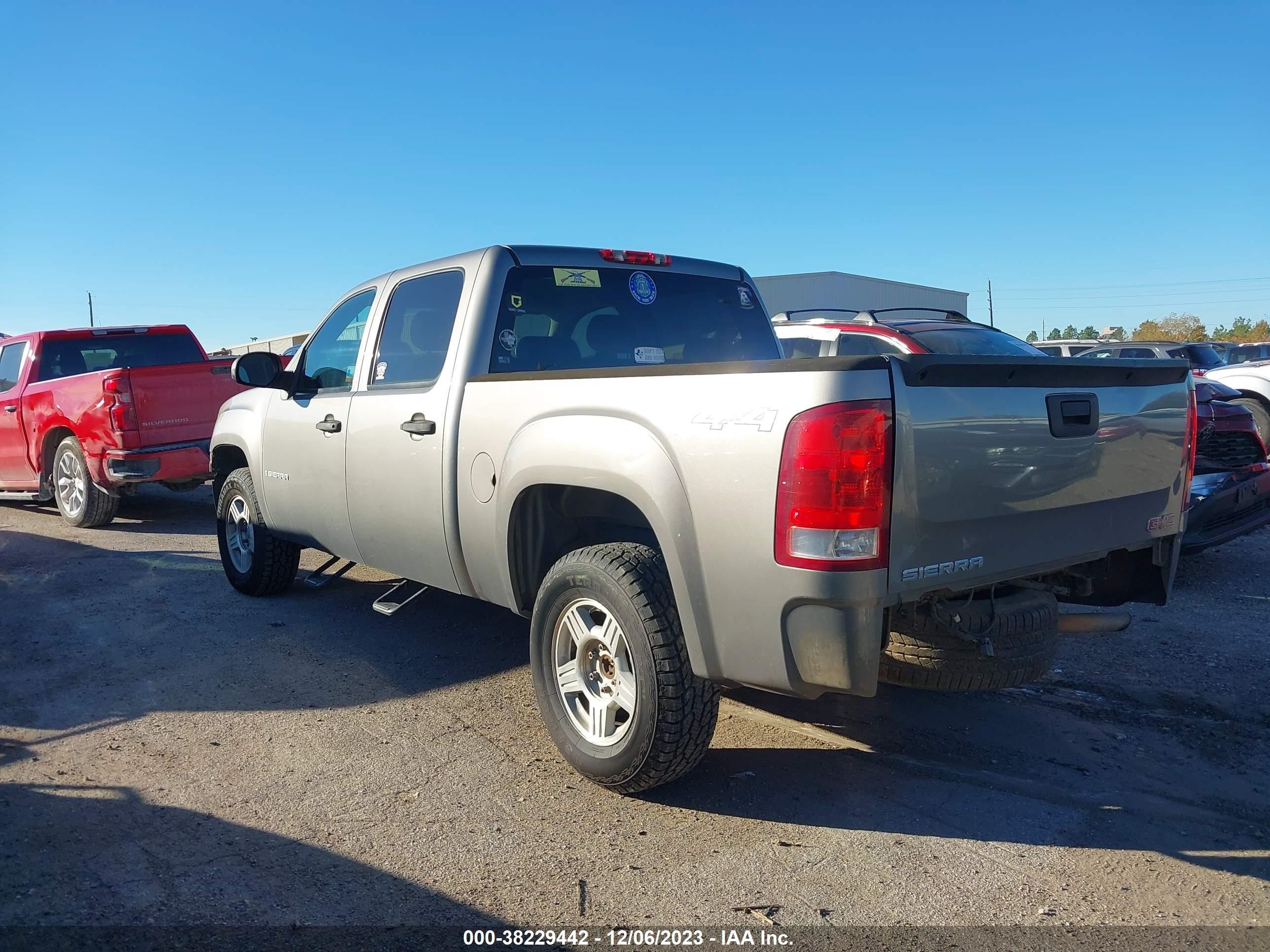 Photo 2 VIN: 3GTEK13M89G180406 - GMC SIERRA 