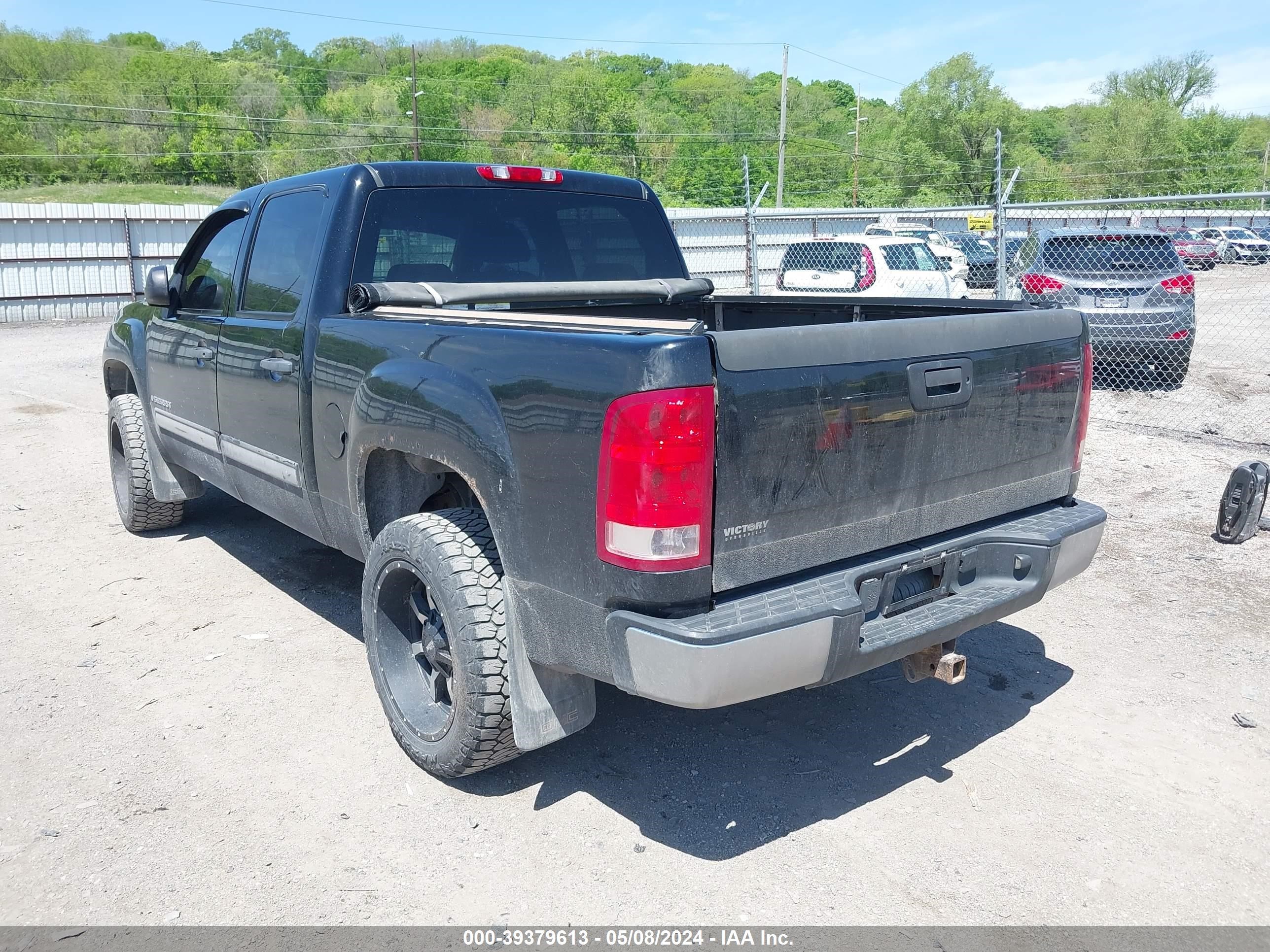 Photo 2 VIN: 3GTEK23309G260537 - GMC SIERRA 