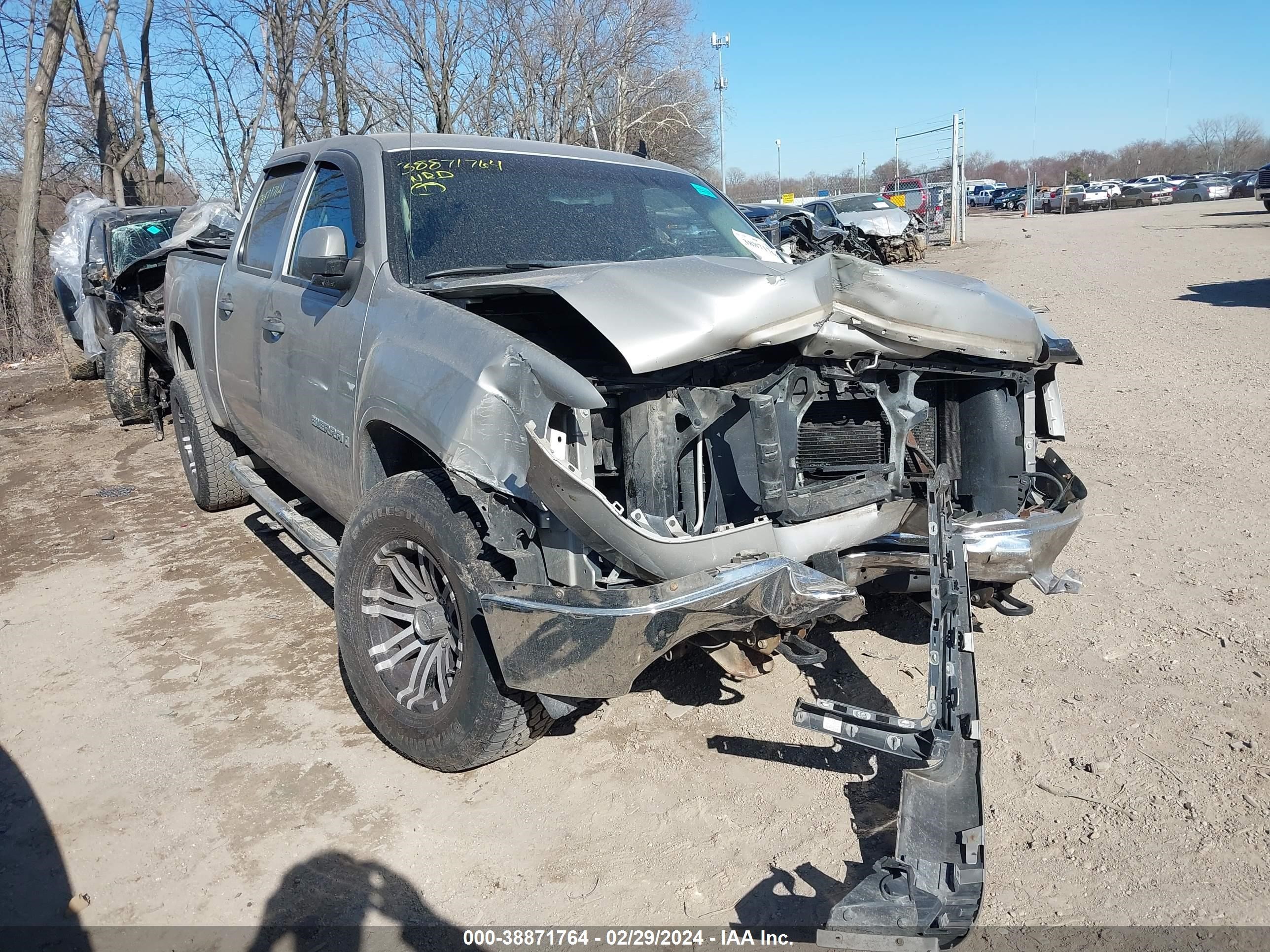 Photo 5 VIN: 3GTEK23389G205527 - GMC SIERRA 