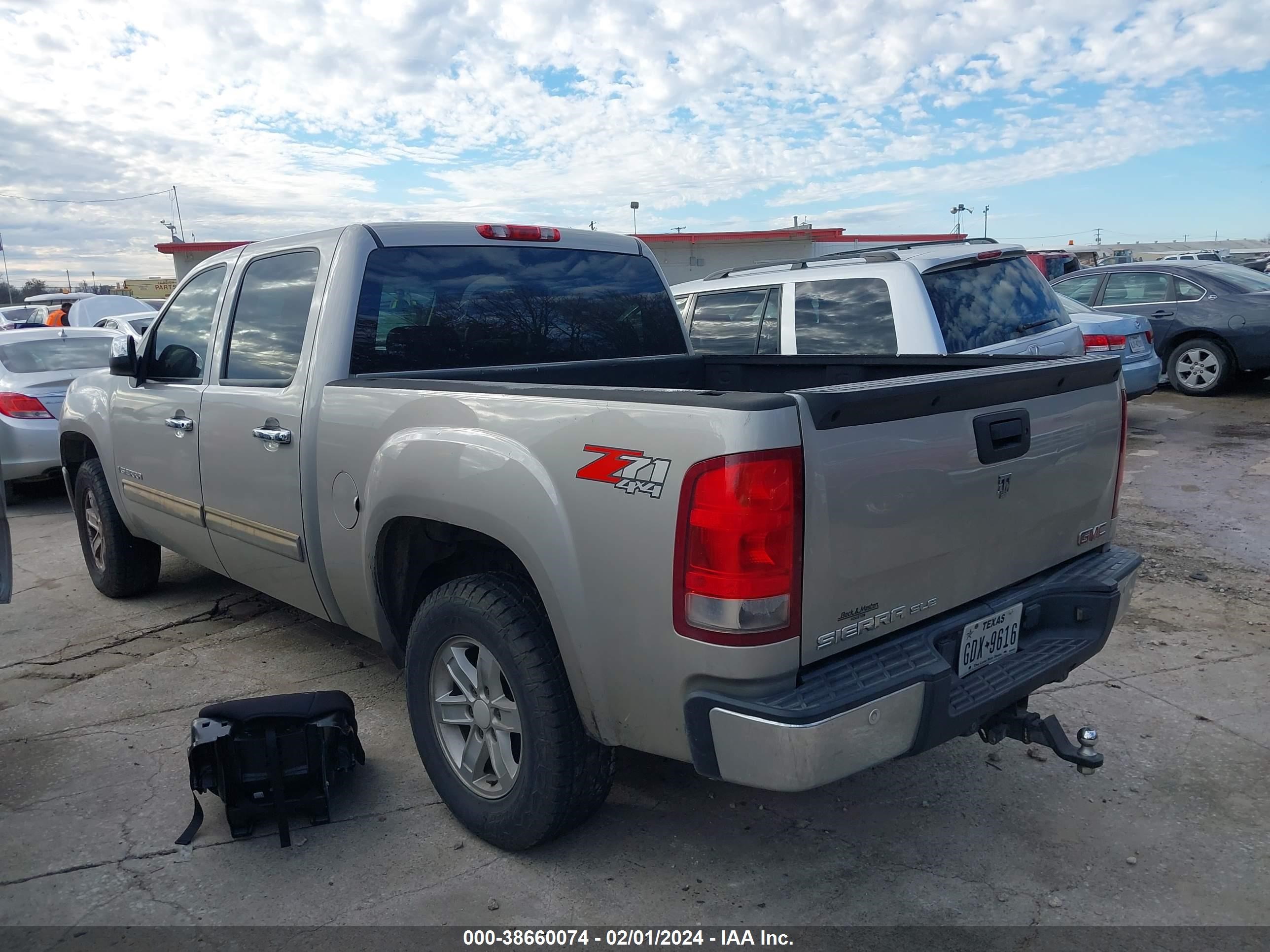 Photo 2 VIN: 3GTEK23M89G248130 - GMC SIERRA 