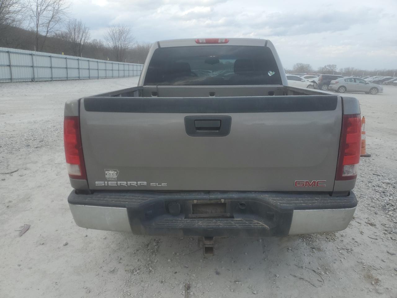 Photo 5 VIN: 3GTEK23M99G154094 - GMC SIERRA 