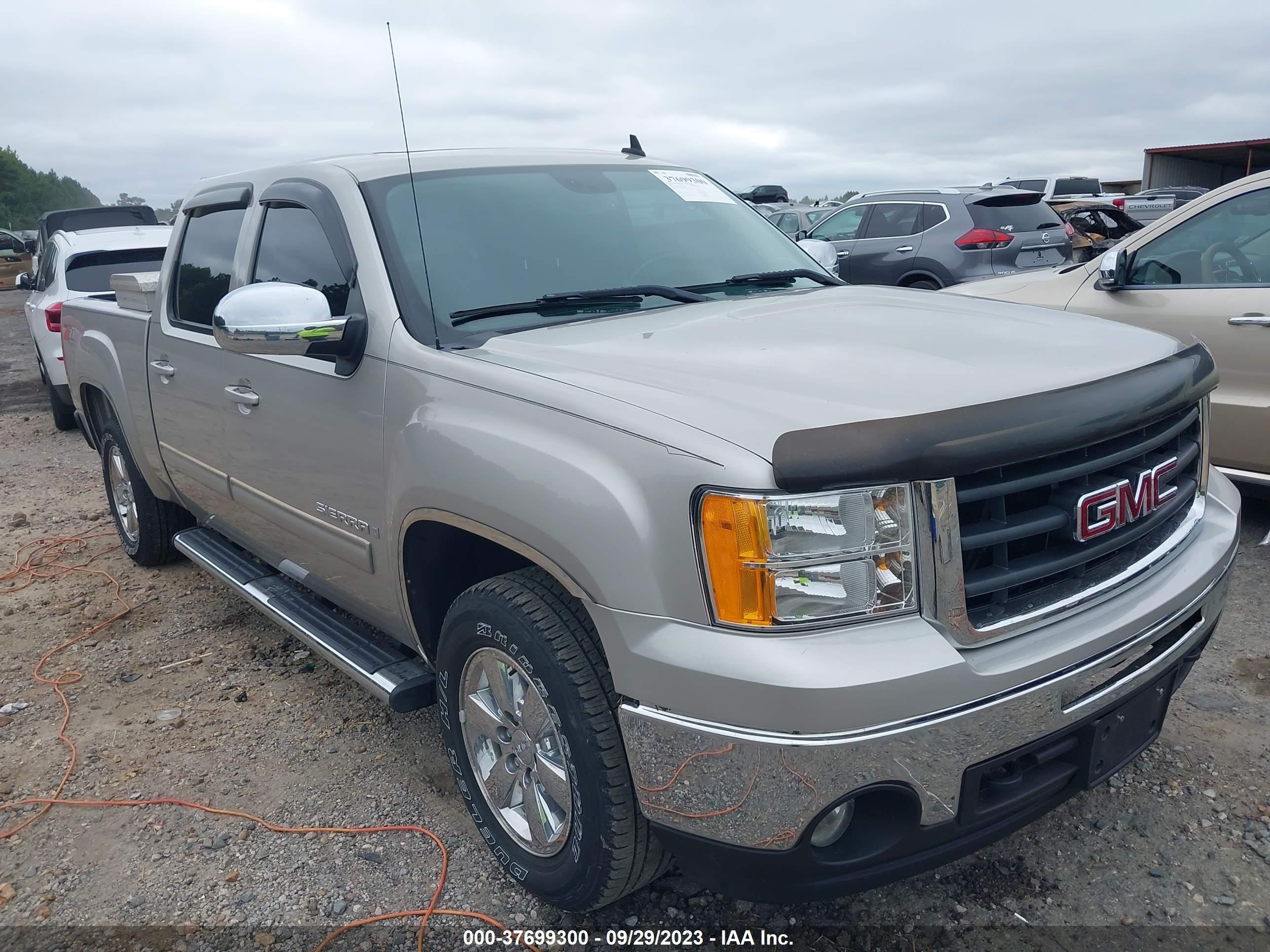 Photo 0 VIN: 3GTEK33329G108345 - GMC SIERRA 