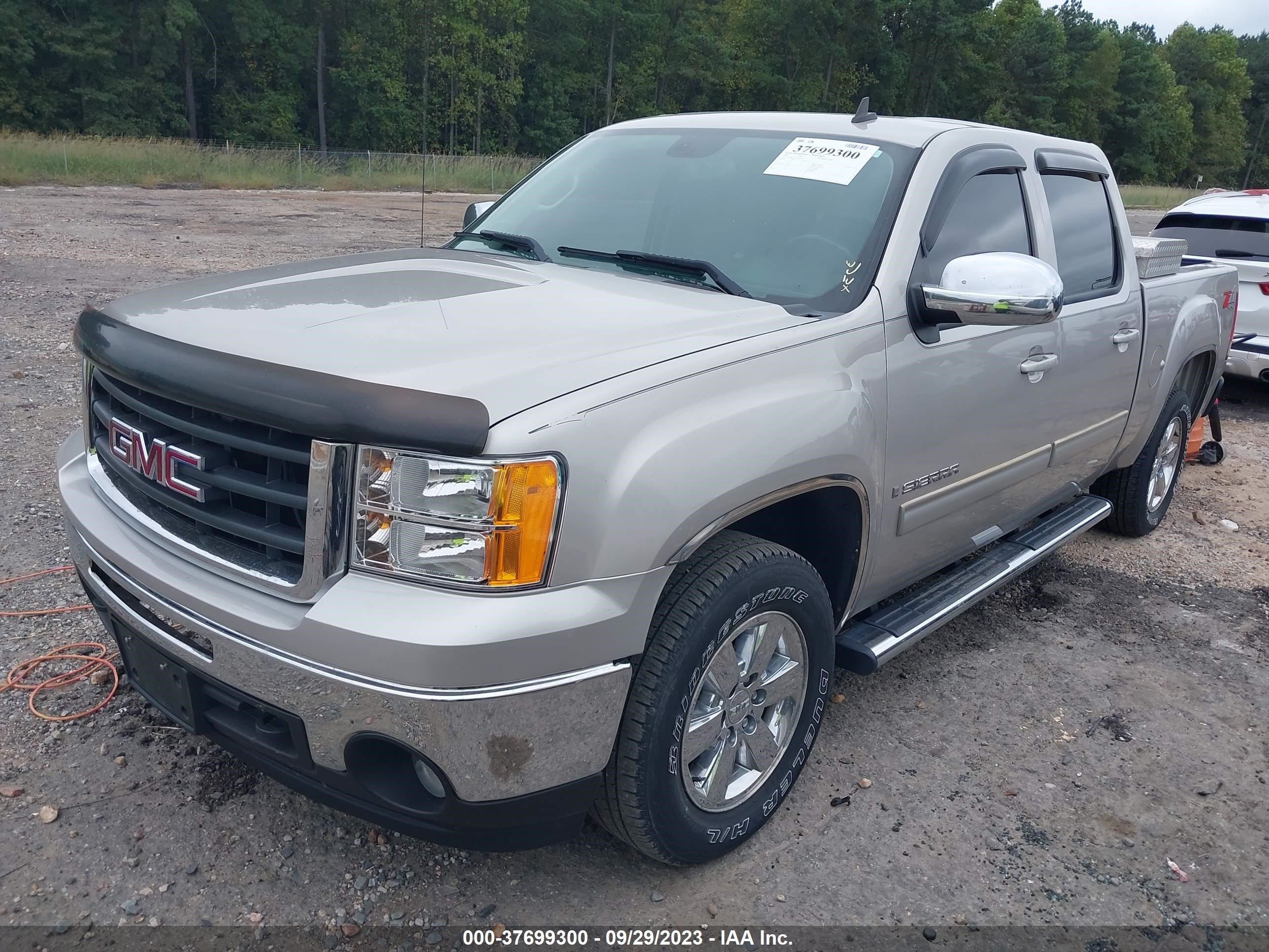 Photo 1 VIN: 3GTEK33329G108345 - GMC SIERRA 