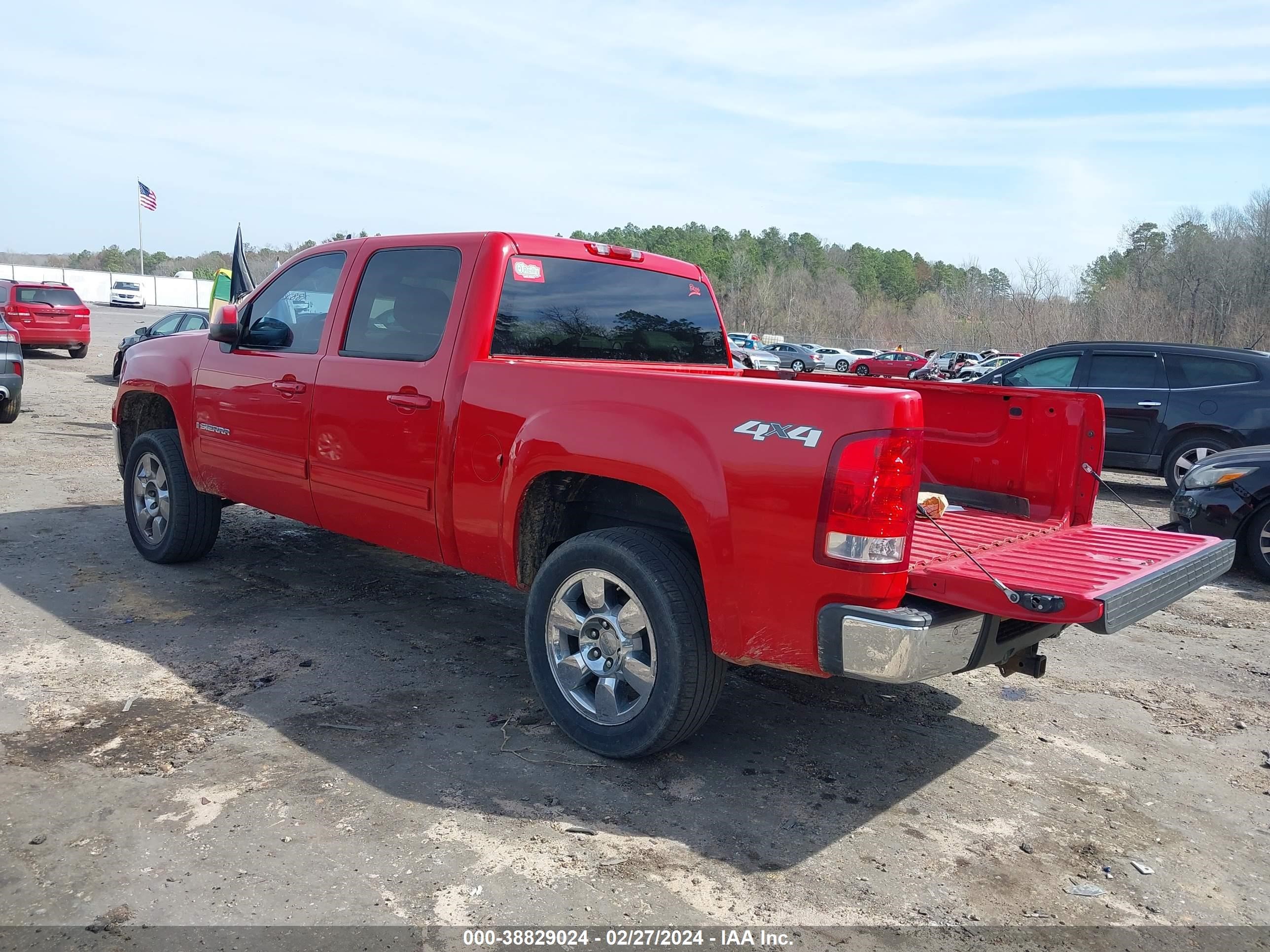 Photo 2 VIN: 3GTEK33379G220641 - GMC SIERRA 