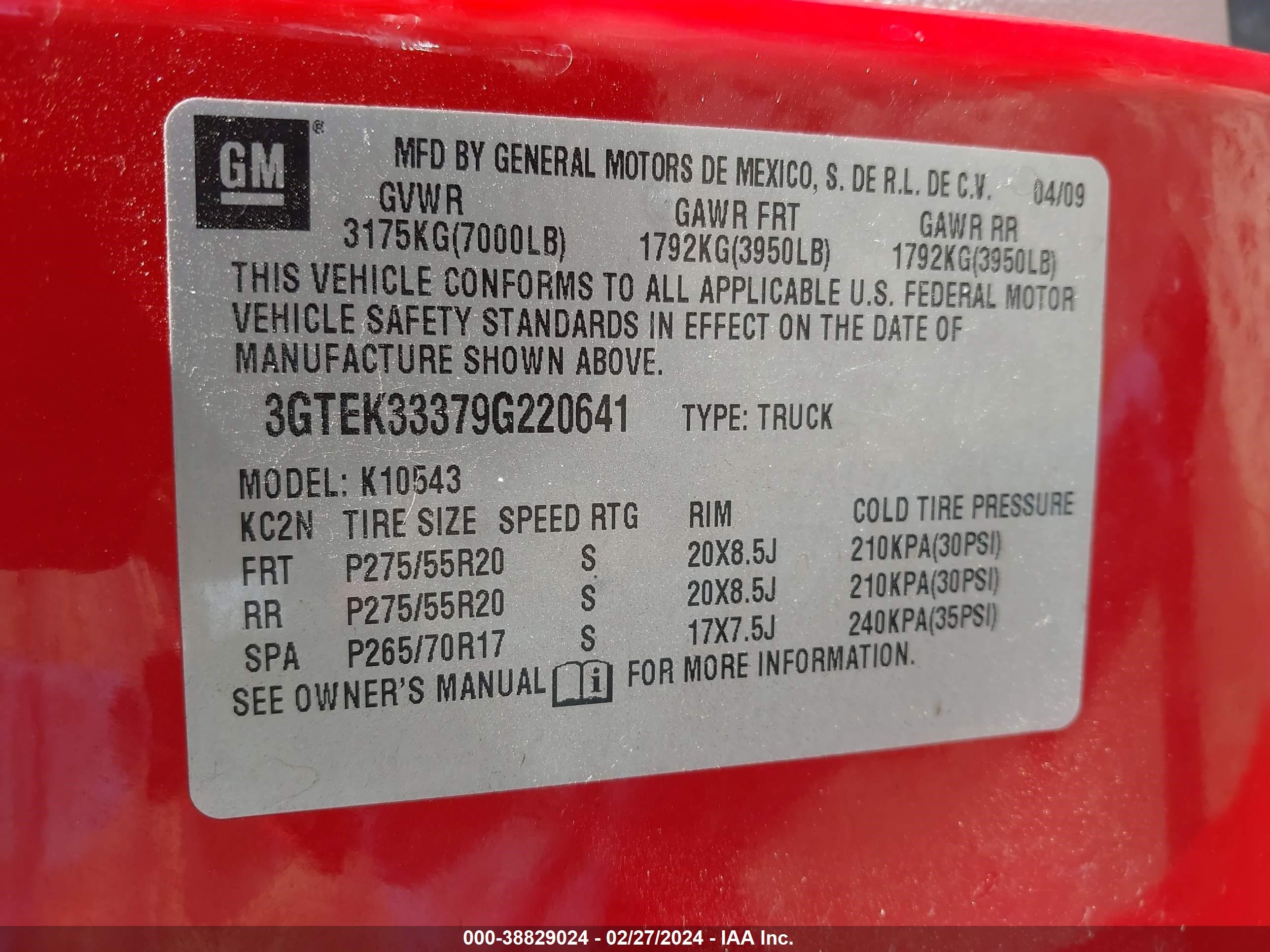 Photo 8 VIN: 3GTEK33379G220641 - GMC SIERRA 