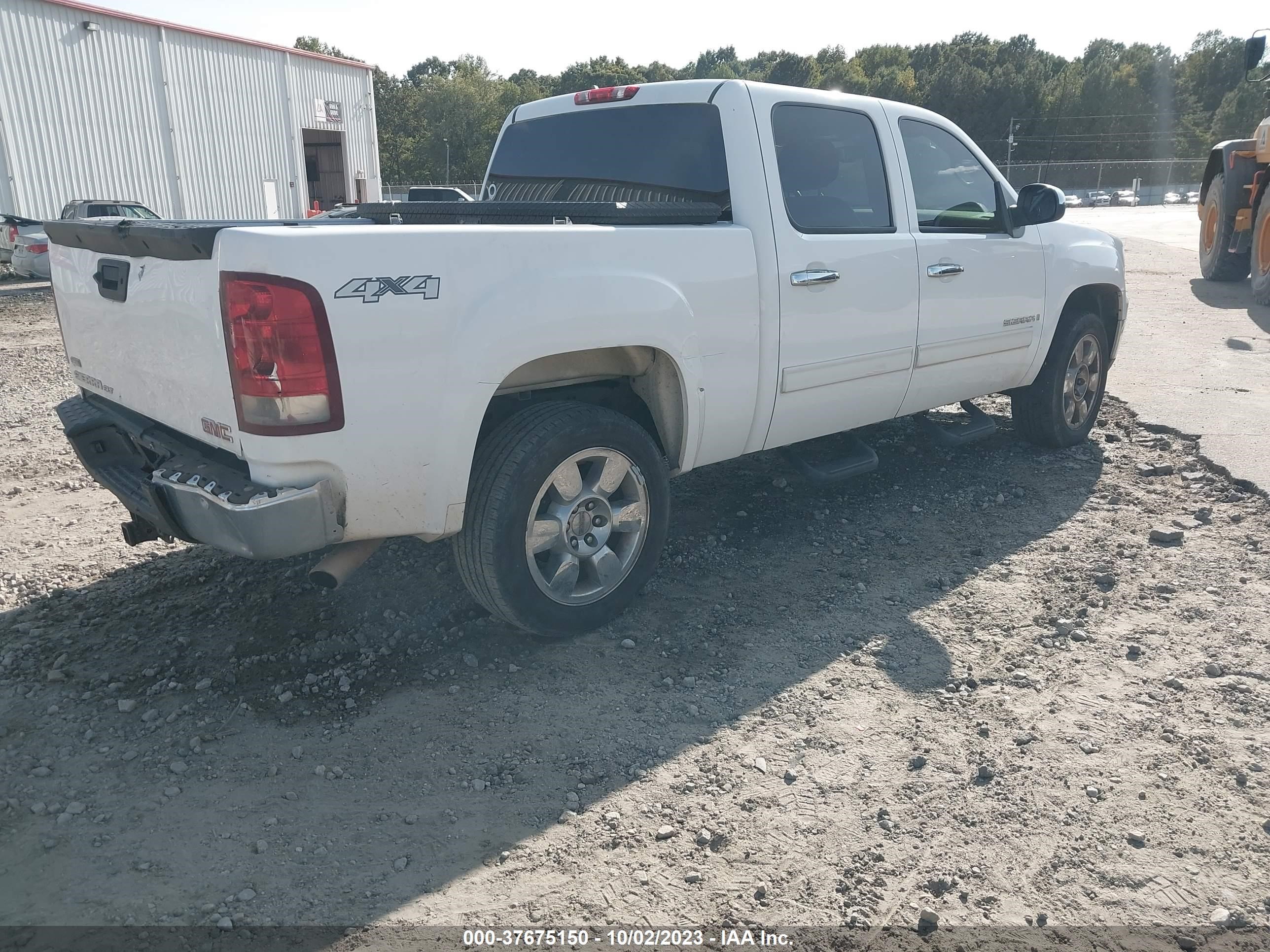 Photo 3 VIN: 3GTEK33389G254636 - GMC SIERRA 