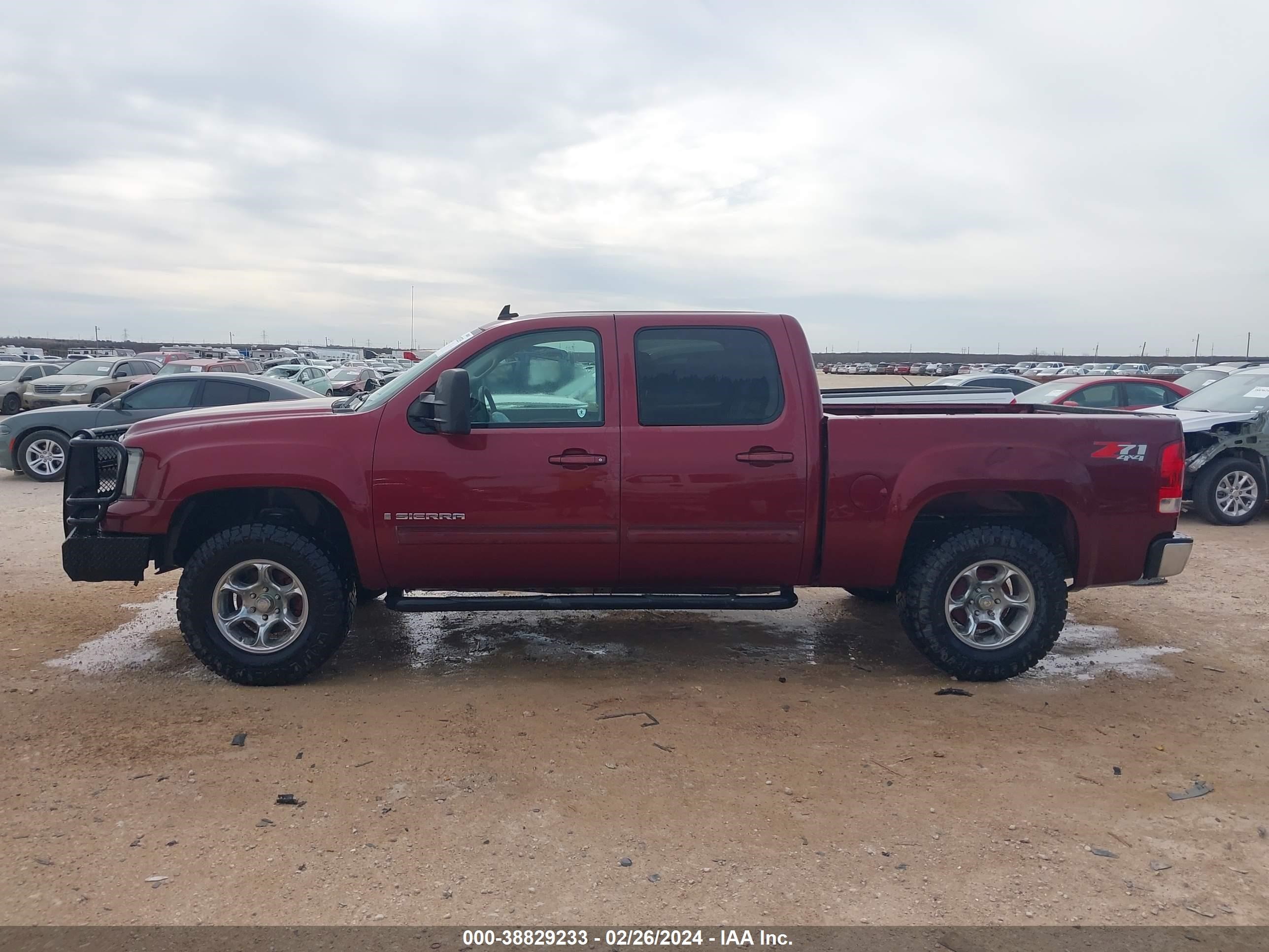 Photo 13 VIN: 3GTEK33M89G148311 - GMC SIERRA 