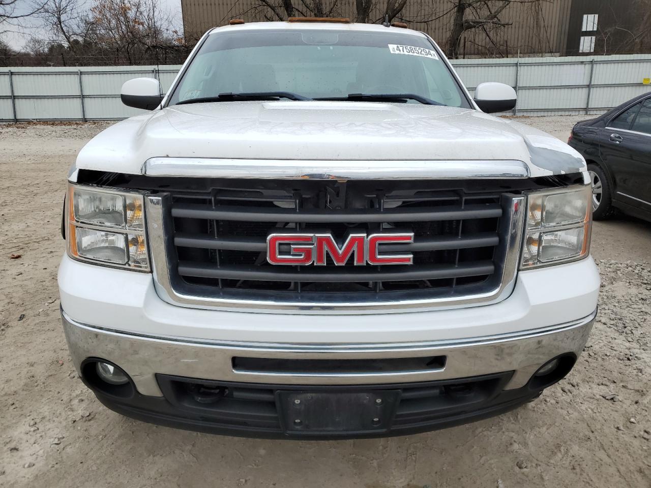 Photo 4 VIN: 3GTEK33M89G288455 - GMC SIERRA 