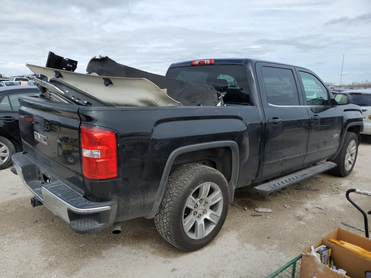 Photo 2 VIN: 3GTP1MEC4GG132738 - GMC SIERRA 