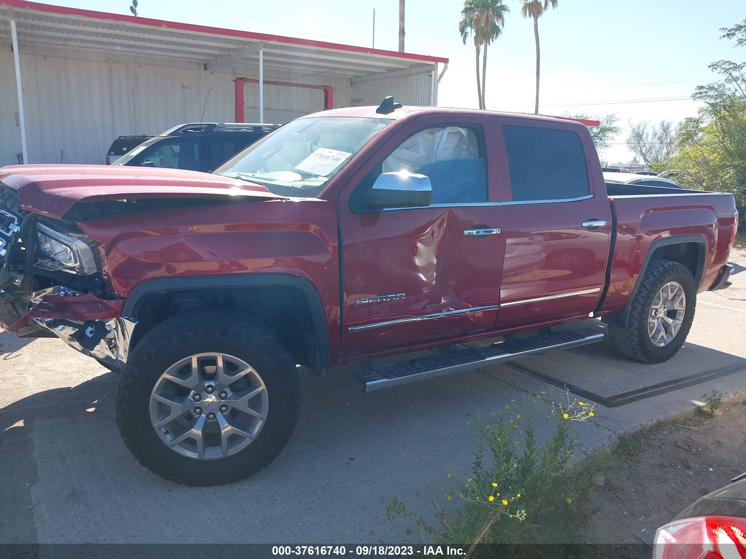 Photo 13 VIN: 3GTP1NEC9JG638661 - GMC SIERRA 