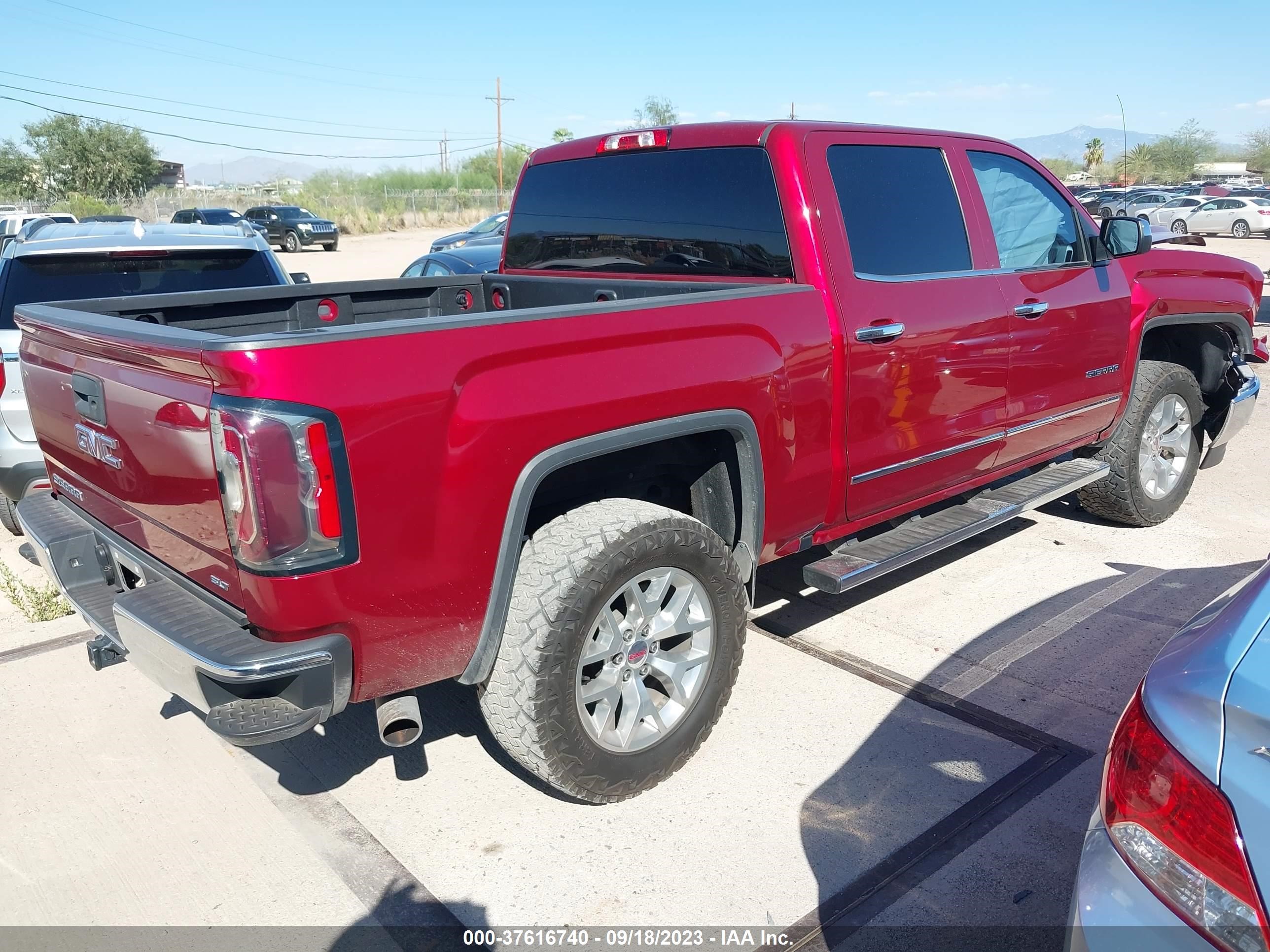 Photo 3 VIN: 3GTP1NEC9JG638661 - GMC SIERRA 