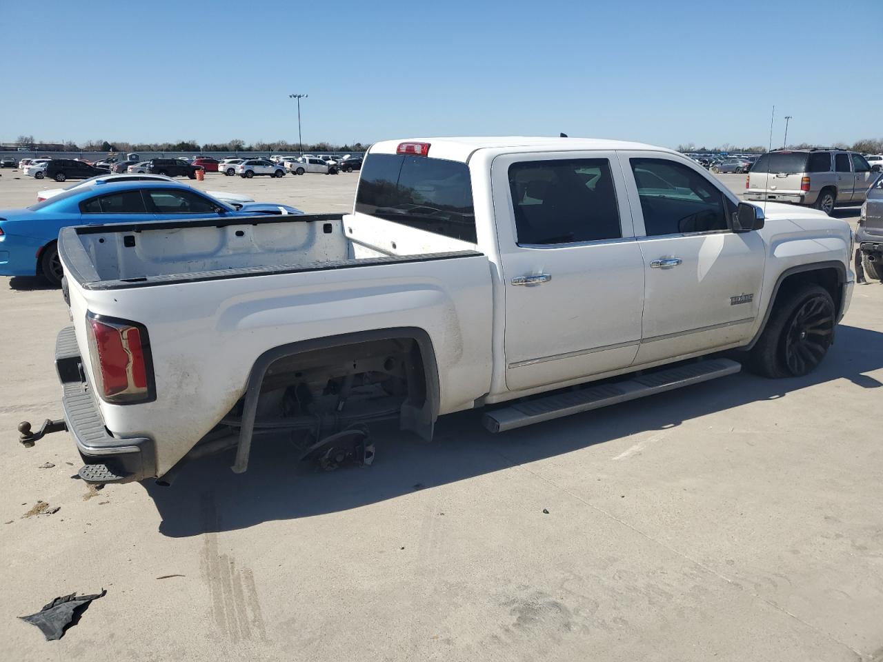 Photo 2 VIN: 3GTP1NECXHG389992 - GMC SIERRA 