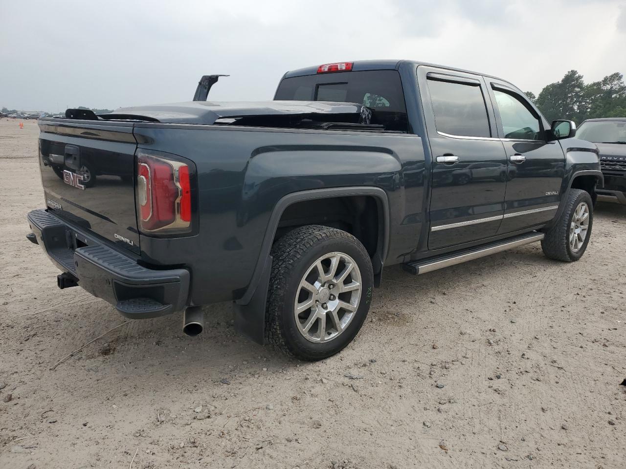 Photo 2 VIN: 3GTP1PEC3JG569770 - GMC SIERRA 