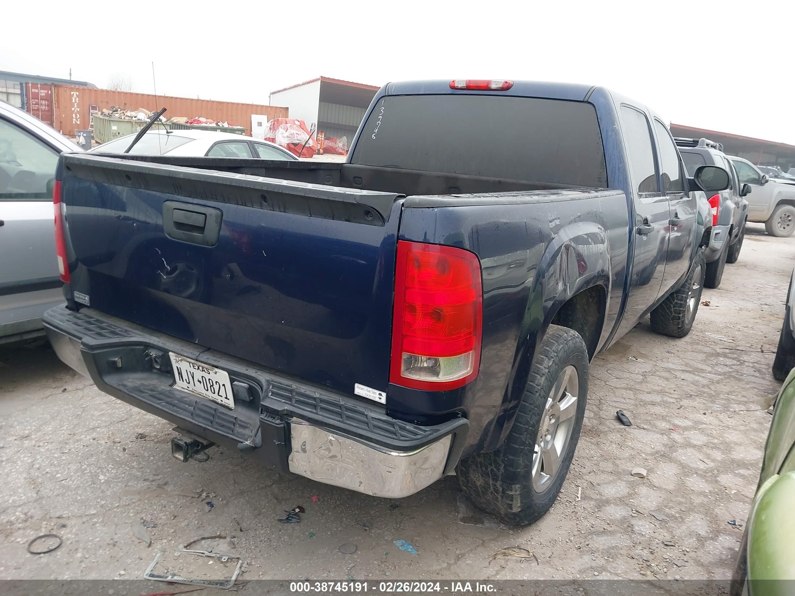 Photo 3 VIN: 3GTP1UEA7BG139948 - GMC SIERRA 